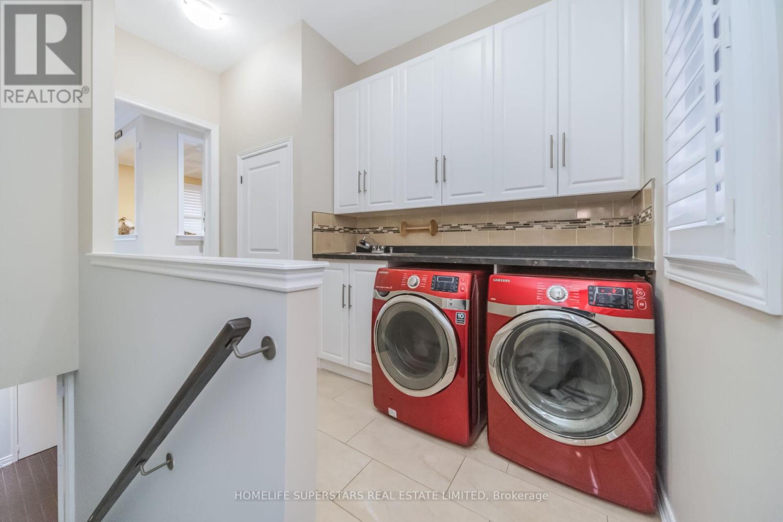 8 Lisson Crescent, Brampton, Ontario  L6X 5H8 - Photo 36 - W13048036