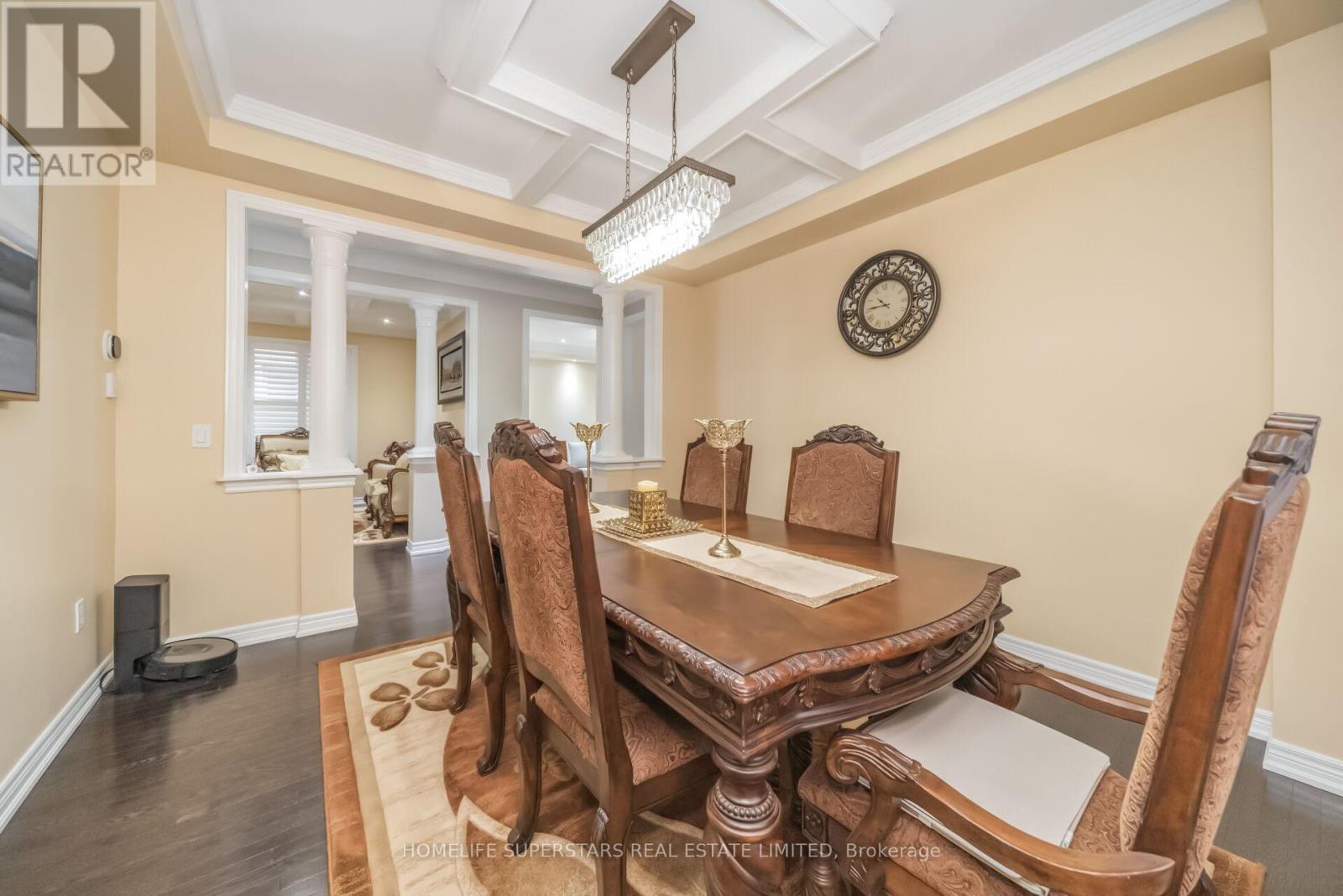 8 Lisson Crescent, Brampton, Ontario  L6X 5H8 - Photo 9 - W13048036