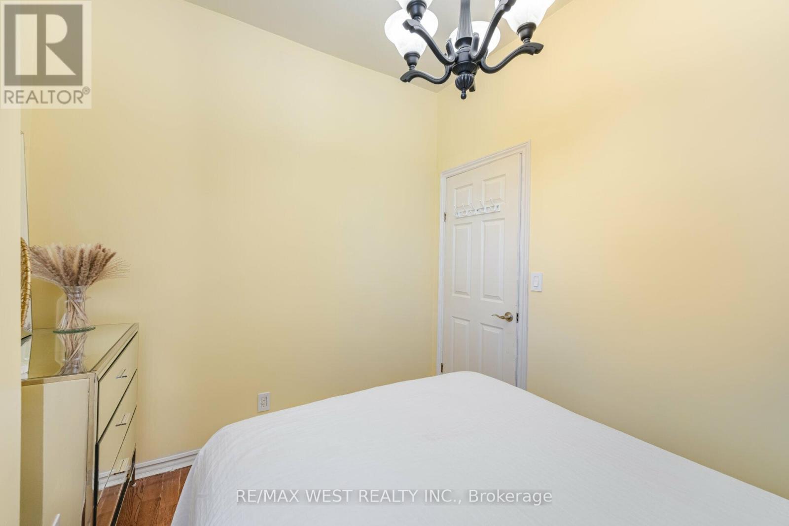 524 Salem Avenue N, Toronto, Ontario  M6H 3E1 - Photo 39 - W13048074