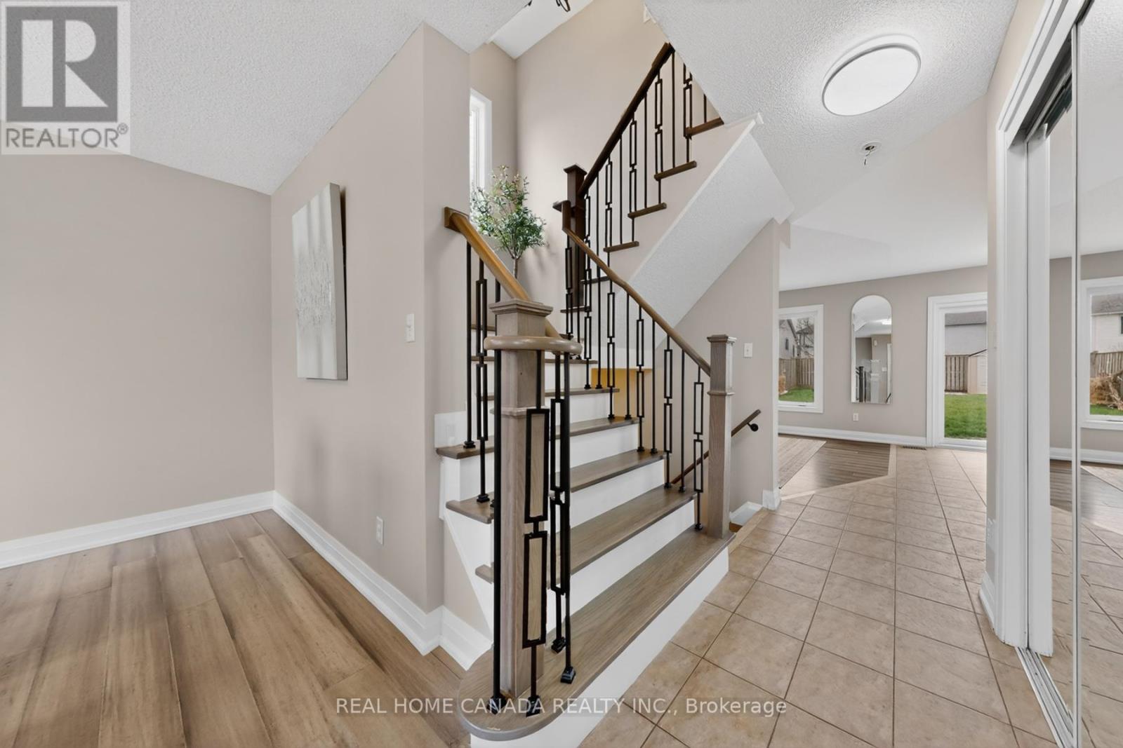 1026 Gordon Heights, Milton, Ontario  L9T 5S9 - Photo 9 - W13048084