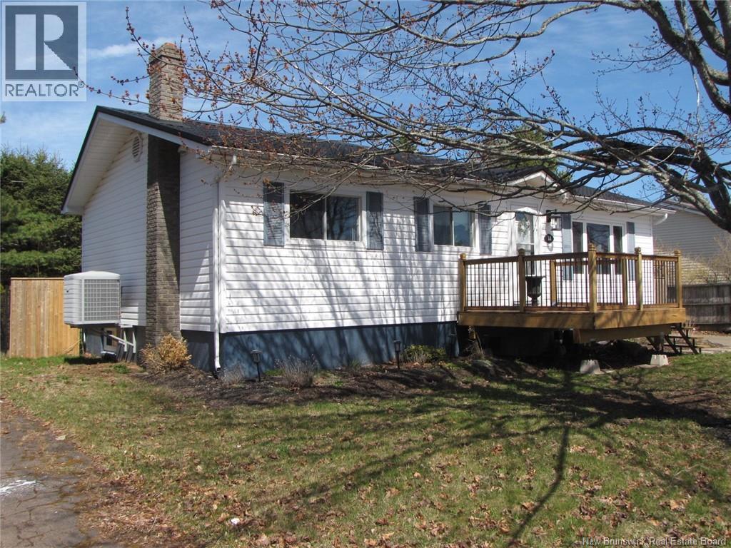 18 Frost Street, Riverview, New Brunswick  E1B 4C9 - Photo 4 - NB134627