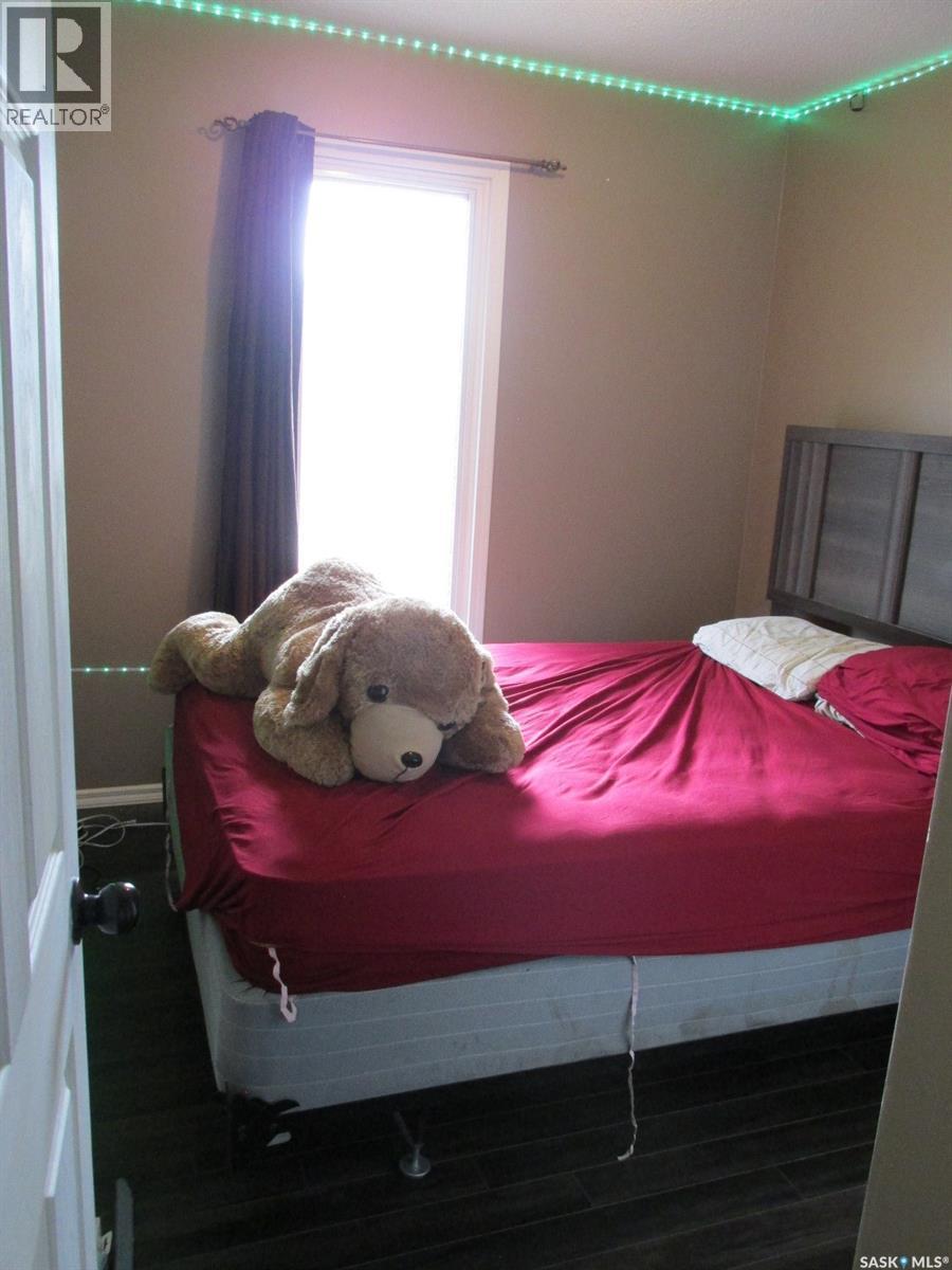 617 8th Avenue W, Nipawin, Saskatchewan  S0E 1E0 - Photo 13 - SK018339