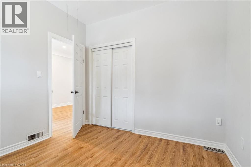 93 East 31st Street E Unit# Upper, Hamilton, Ontario  L8V 3N9 - Photo 11 - 40823391