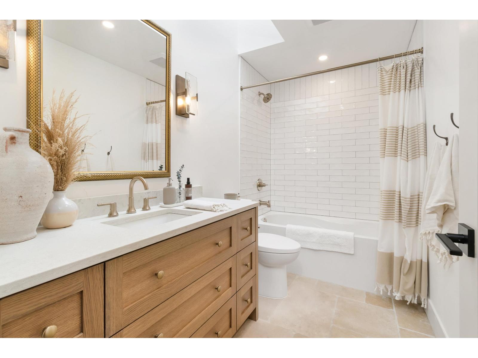 33496 Ihles Avenue, Mission, British Columbia  V2V 6Y1 - Photo 19 - R3115468