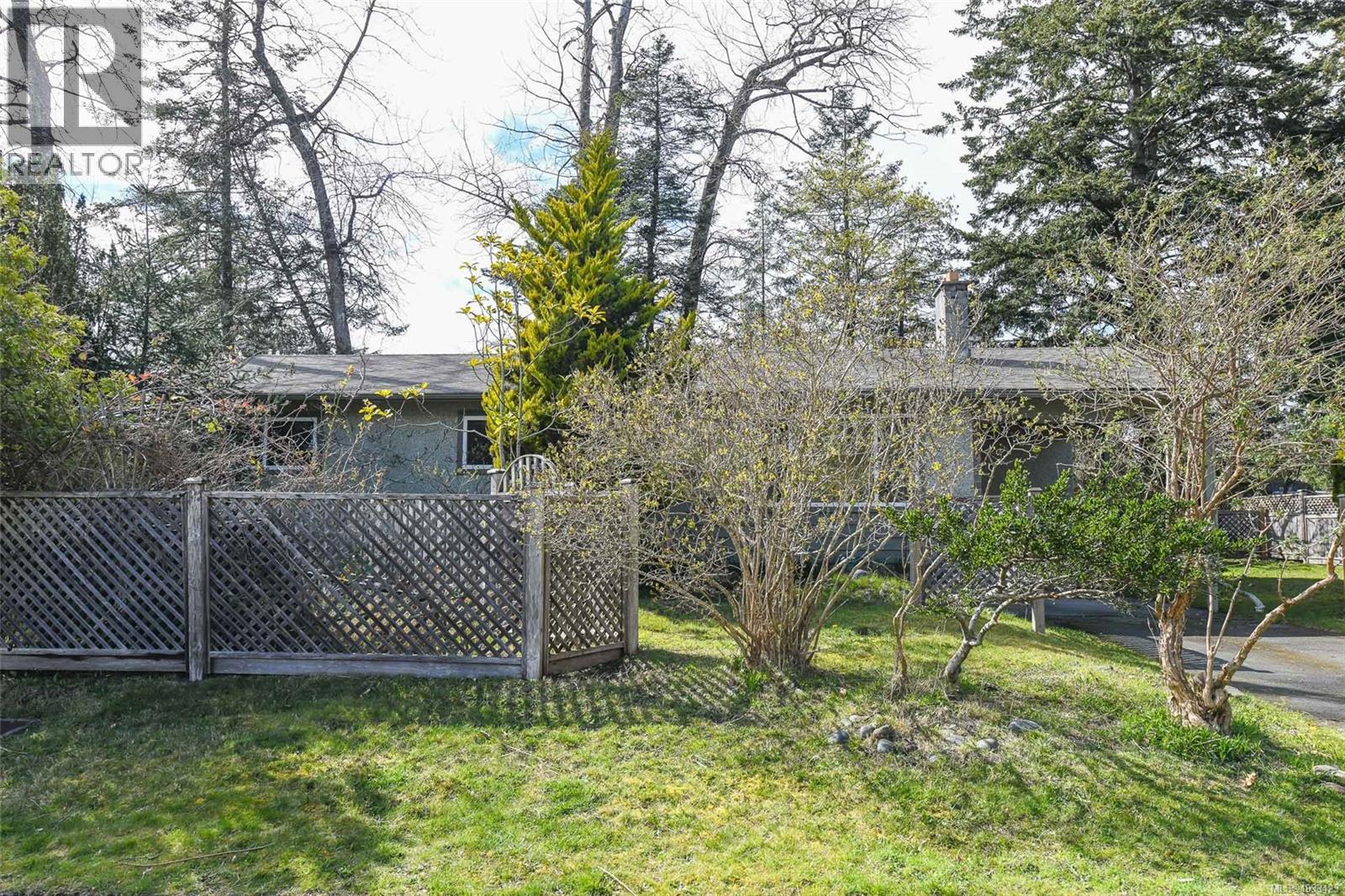 369 Douglas St, Comox, British Columbia  V9M 2C6 - Photo 13 - 1033423