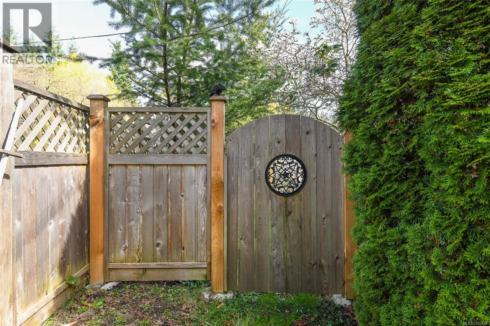 369 Douglas St, Comox, British Columbia  V9M 2C6 - Photo 15 - 1033423