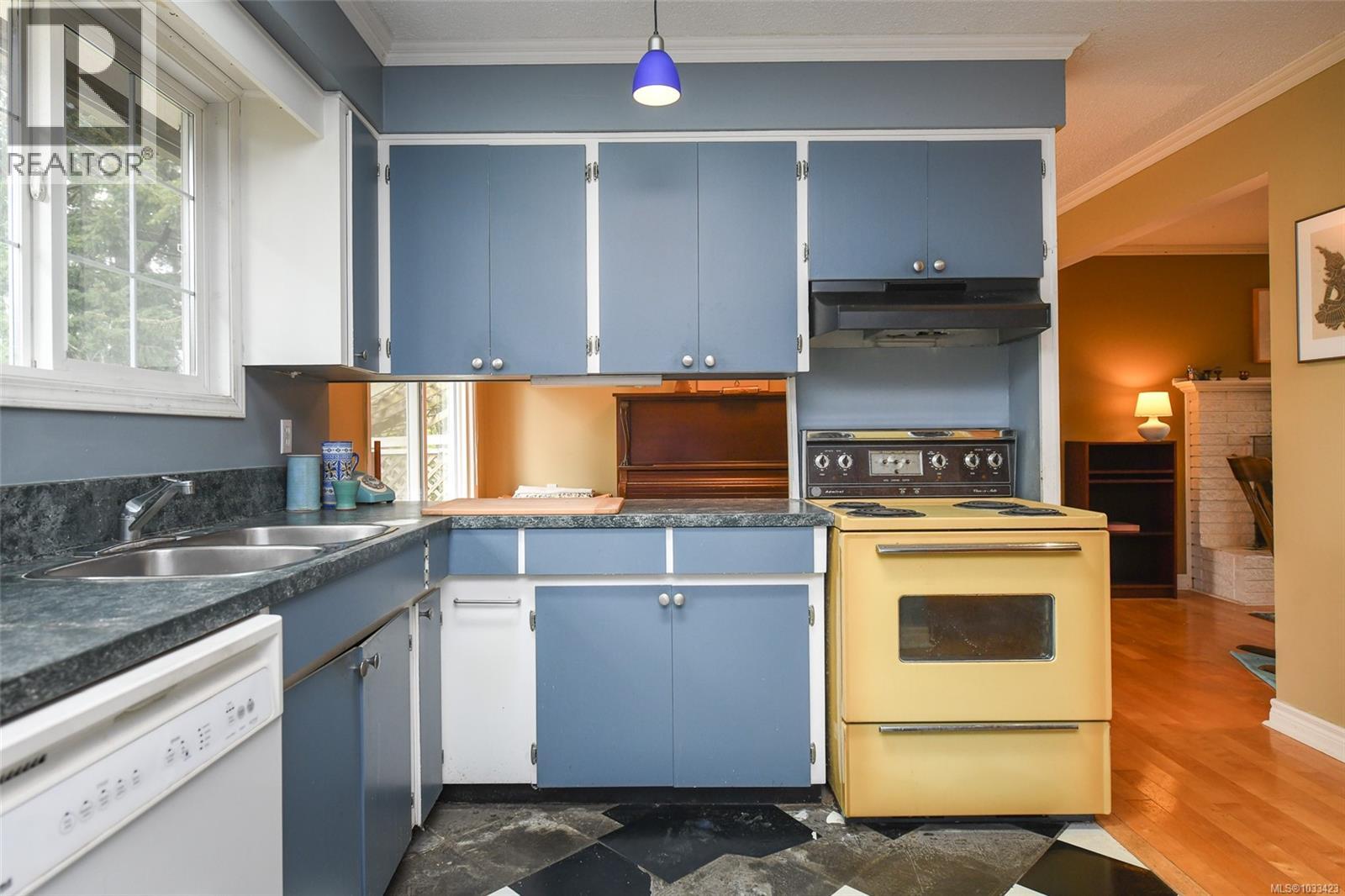 369 Douglas St, Comox, British Columbia  V9M 2C6 - Photo 23 - 1033423