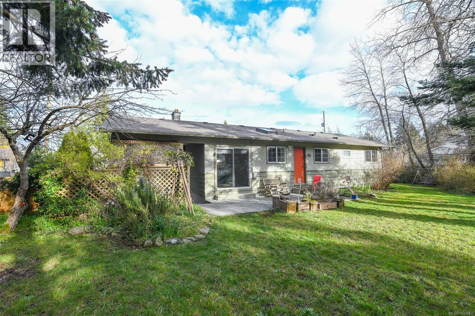 369 Douglas St, Comox, British Columbia  V9M 2C6 - Photo 4 - 1033423