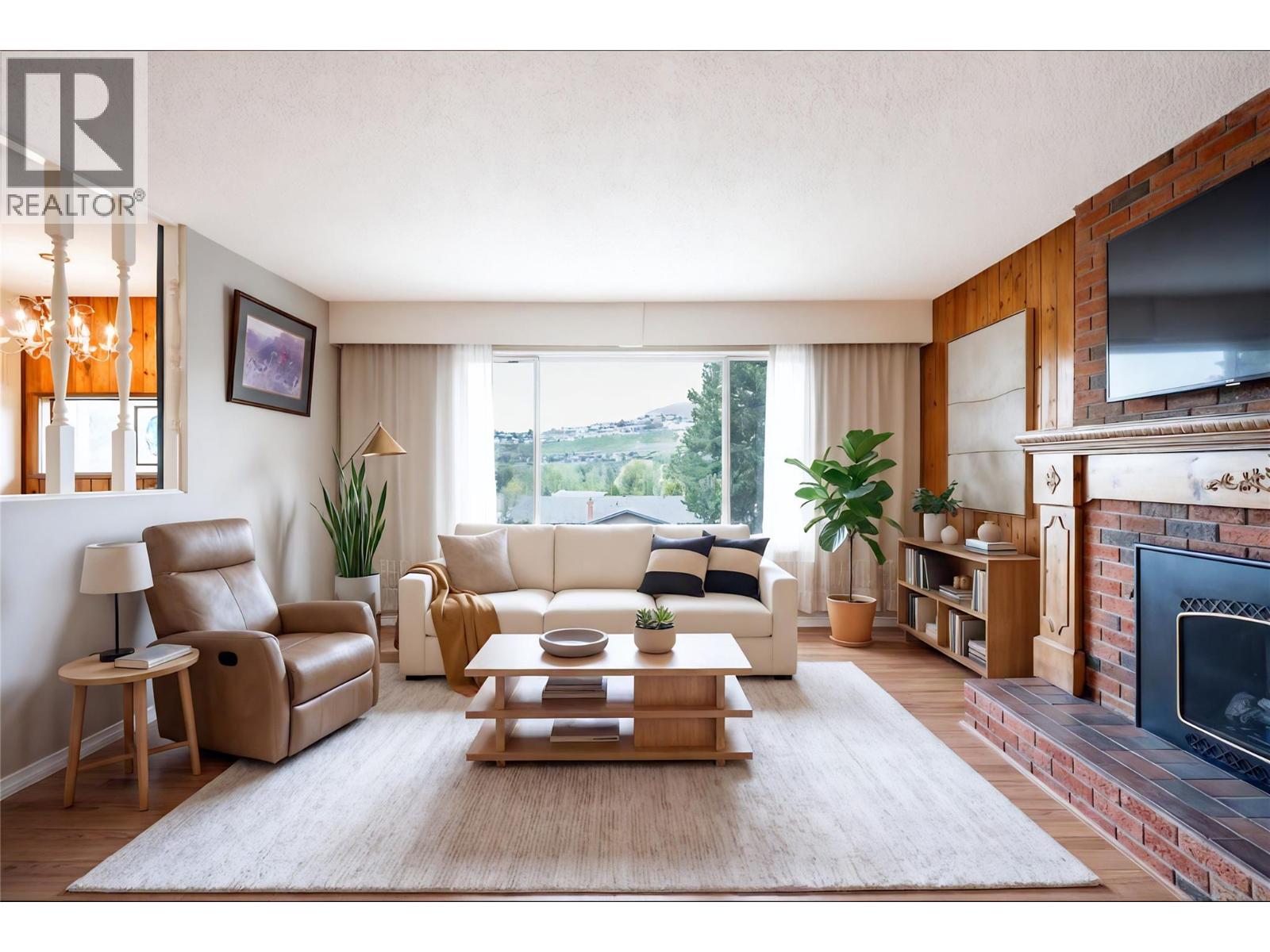 11506 Briar Drive, Coldstream, British Columbia  V1B 2A5 - Photo 4 - 10382648