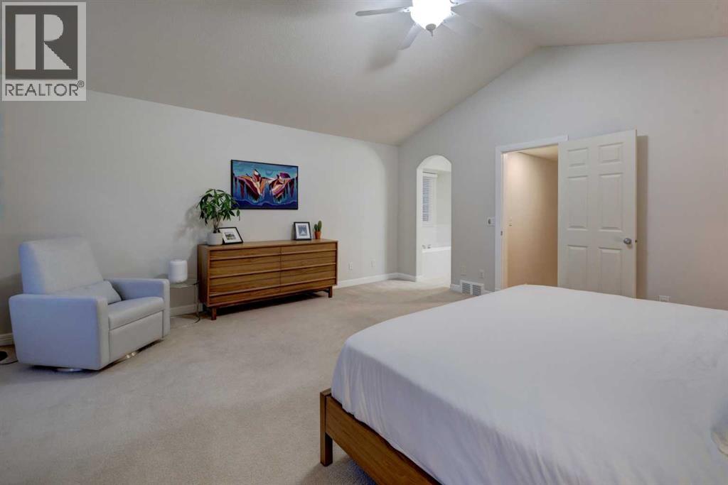 57 Discovery Ridge Hill SW, Calgary, Alberta  T3H 4Y5 - Photo 18 - A2302464