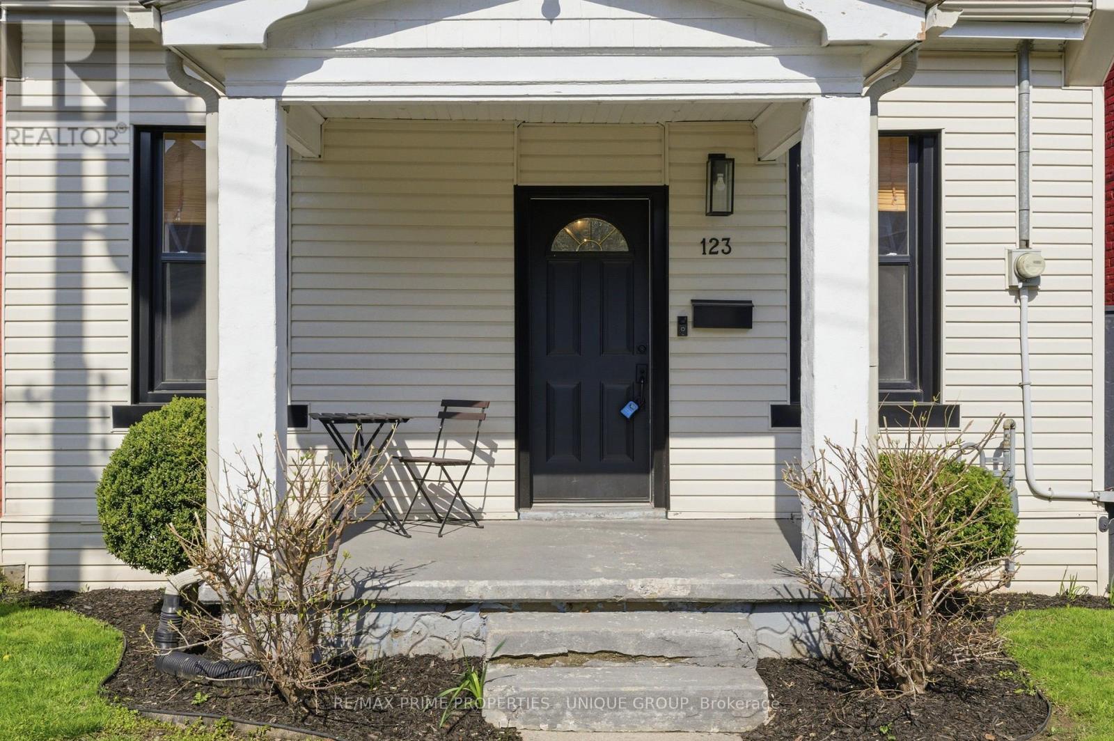 123 East Avenue N, Hamilton, Ontario  L8L 5H6 - Photo 3 - X13048114