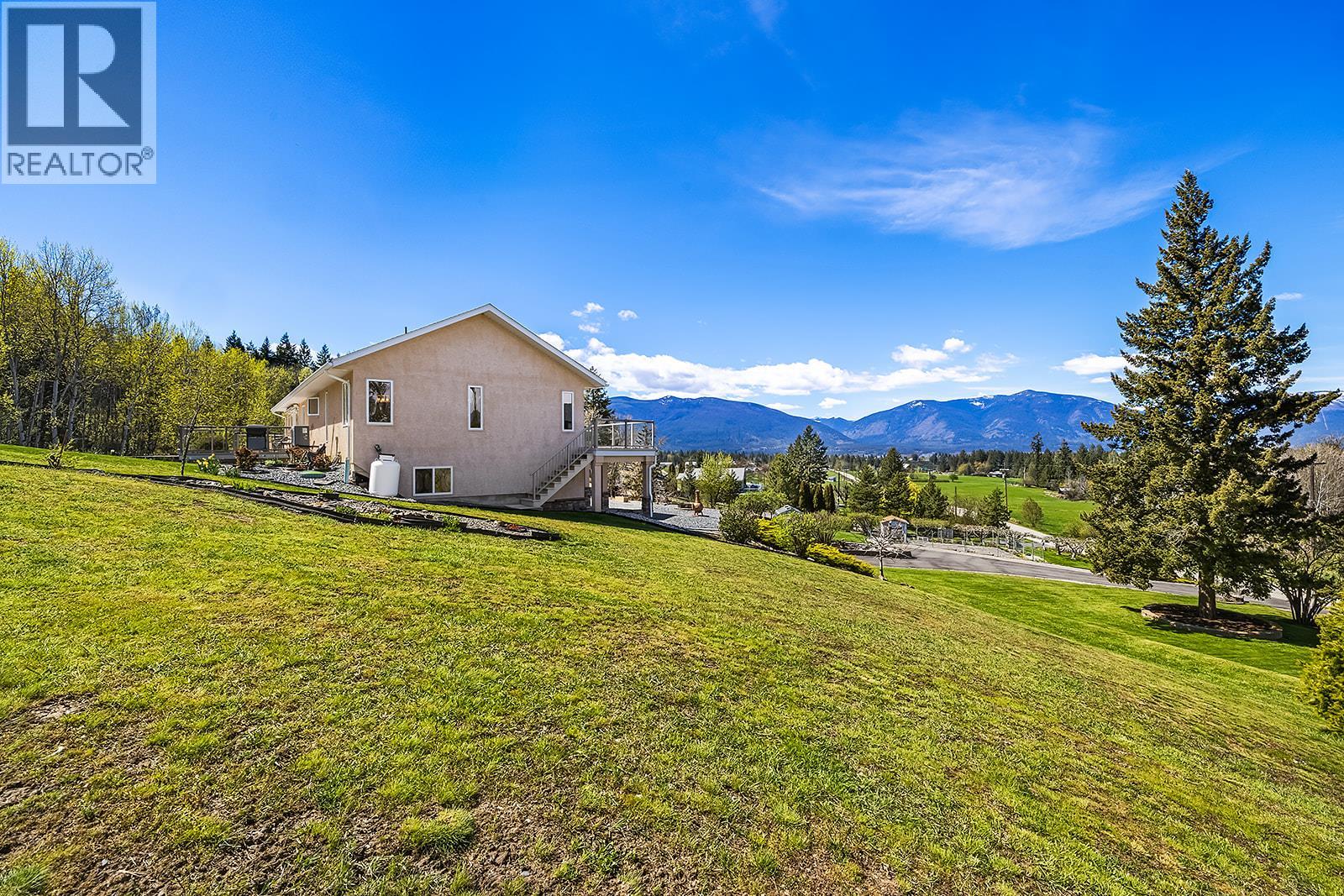 2489 38th Street, Canyon, British Columbia  V0B 1G2 - Photo 33 - 10384600