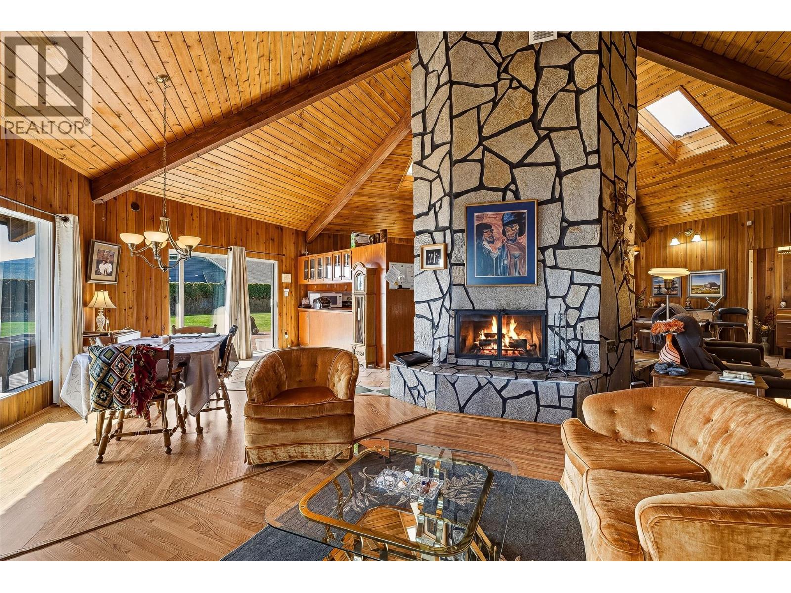 1322 & 1318 Deodar Road, Scotch Creek, British Columbia  V0E 1M5 - Photo 6 - 10384858