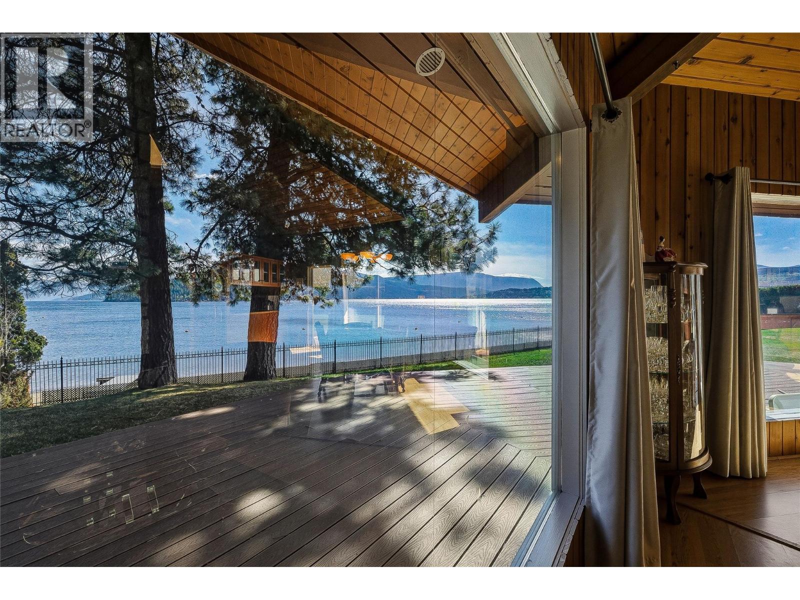 1322 & 1318 Deodar Road, Scotch Creek, British Columbia