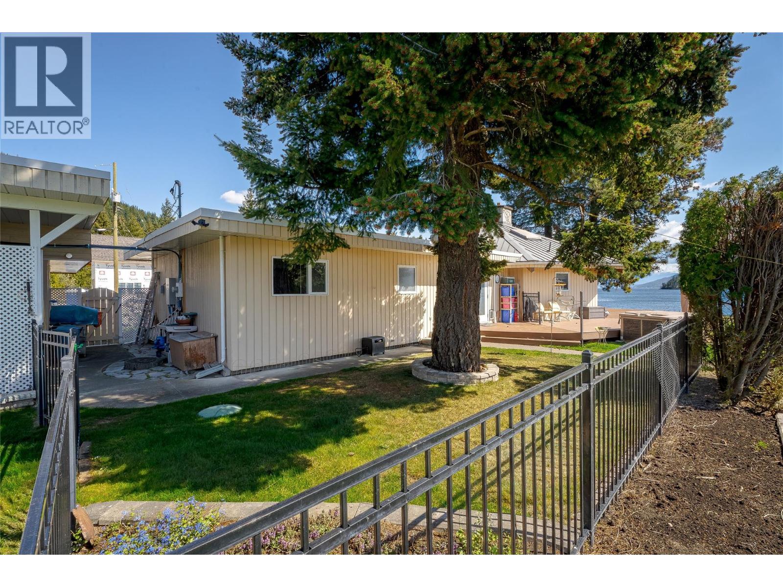 1322 & 1318 Deodar Road, Scotch Creek, British Columbia  V0E 1M5 - Photo 31 - 10384858