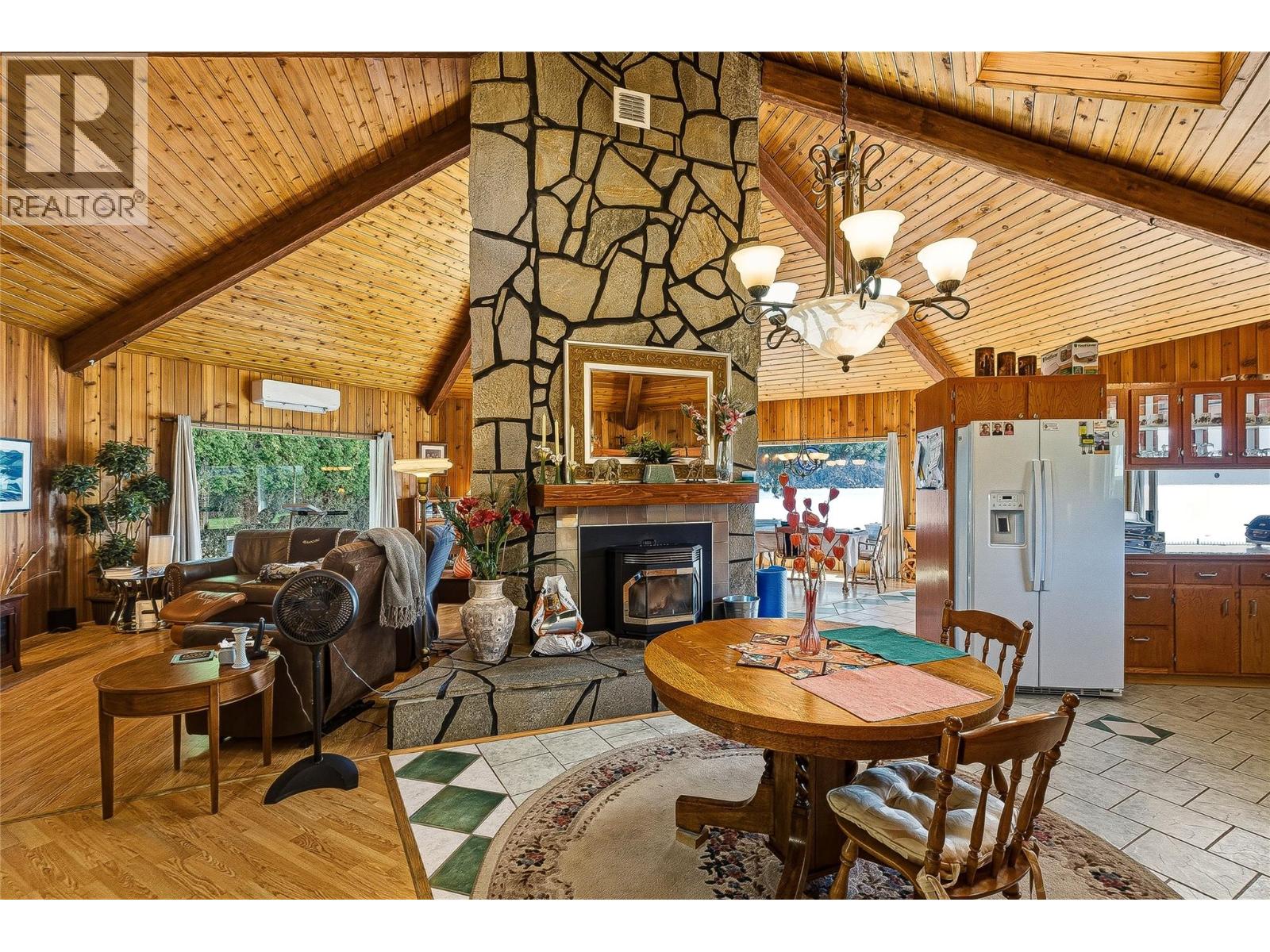 1322 & 1318 Deodar Road, Scotch Creek, British Columbia  V0E 1M5 - Photo 5 - 10384858