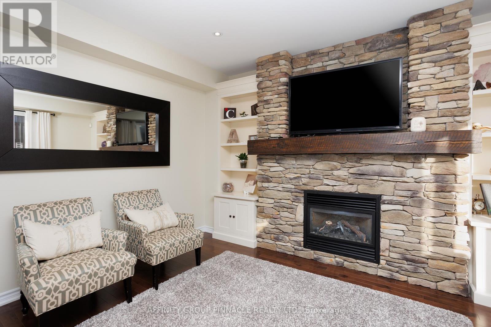 31 Ellis Crescent, Kawartha Lakes, Ontario  K9V 0A5 - Photo 15 - X12928320