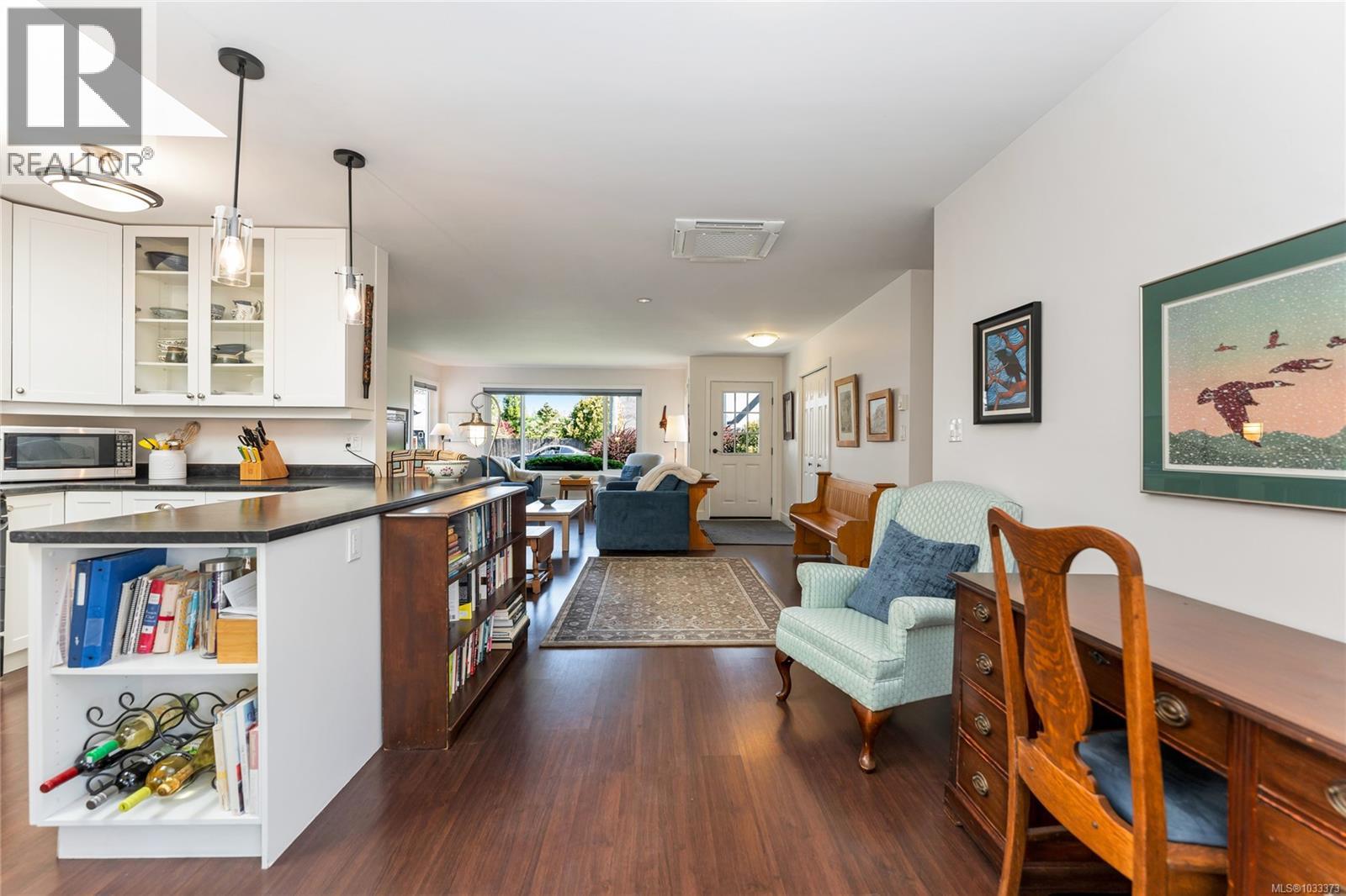 10448 Allbay Rd, Sidney, British Columbia  V8L 2P1 - Photo 12 - 1033373