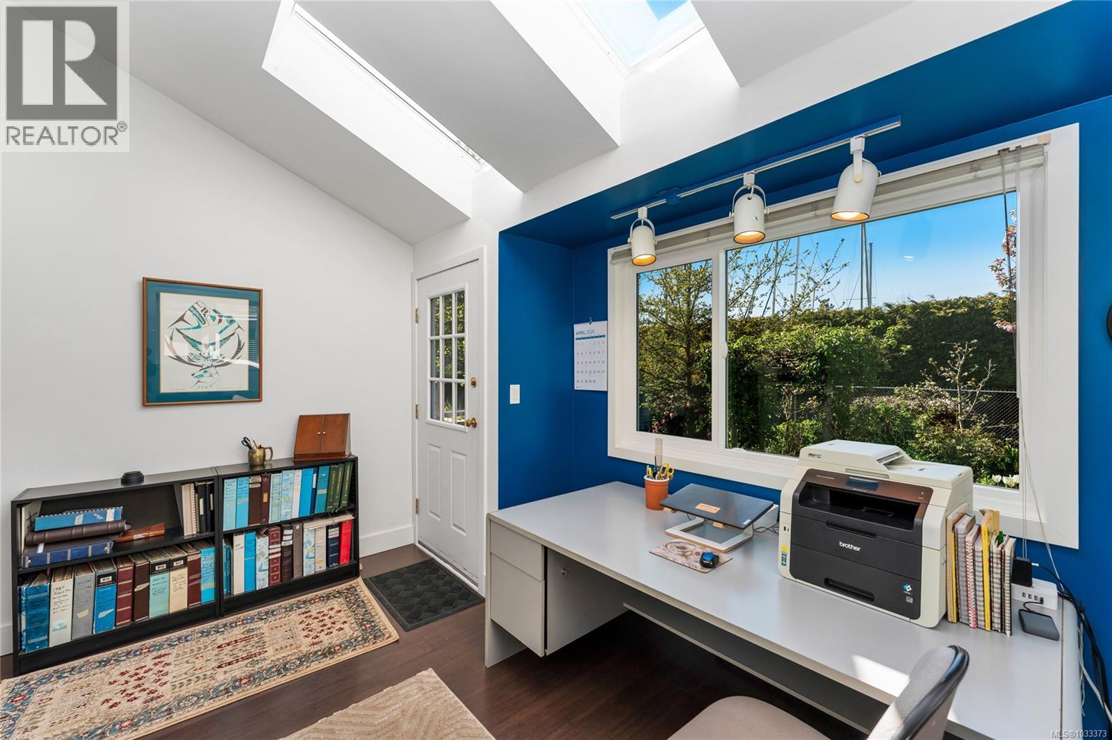 10448 Allbay Rd, Sidney, British Columbia  V8L 2P1 - Photo 15 - 1033373