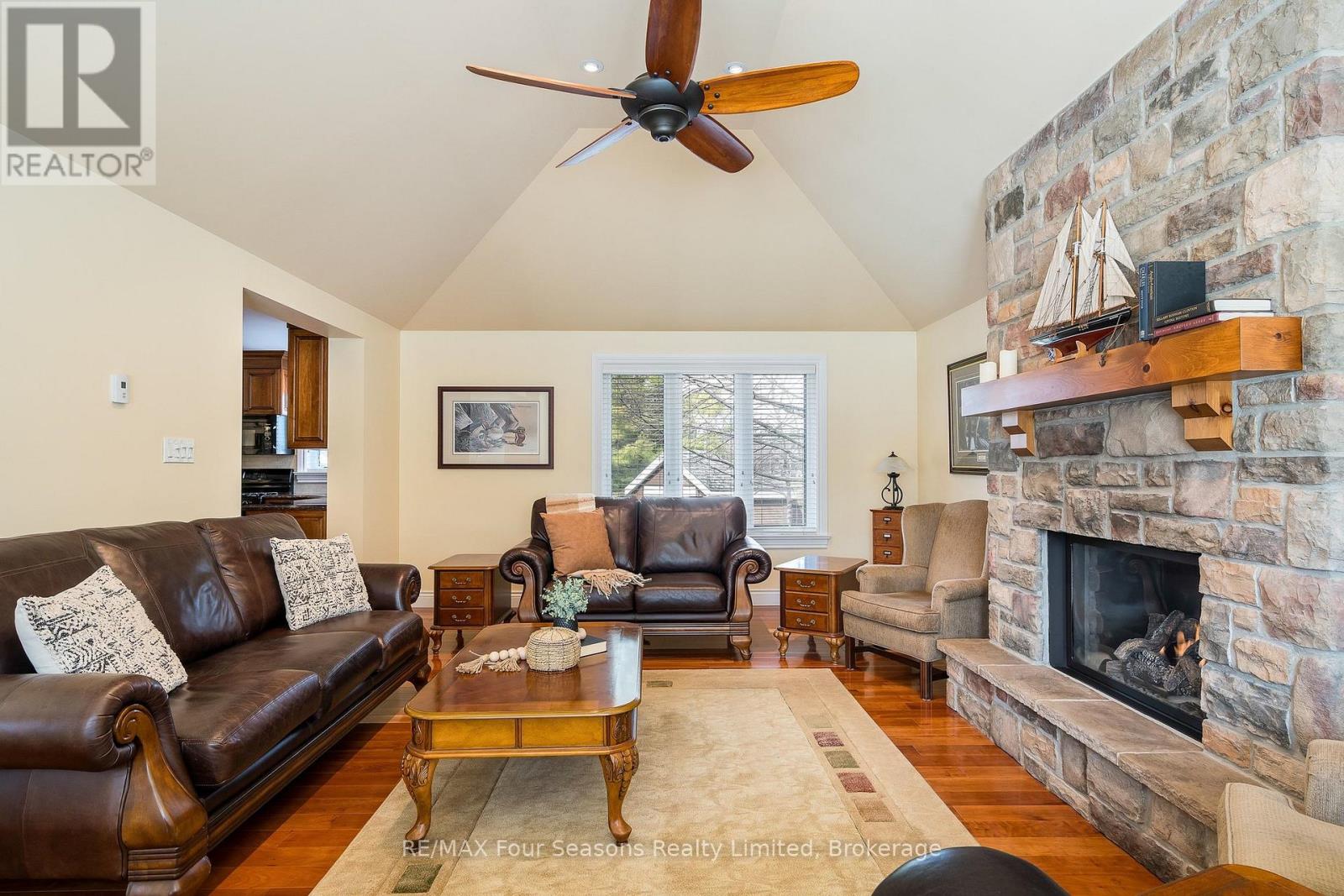 16 Carmichael Crescent, Collingwood, Ontario  L9Y 4R6 - Photo 11 - S13048164