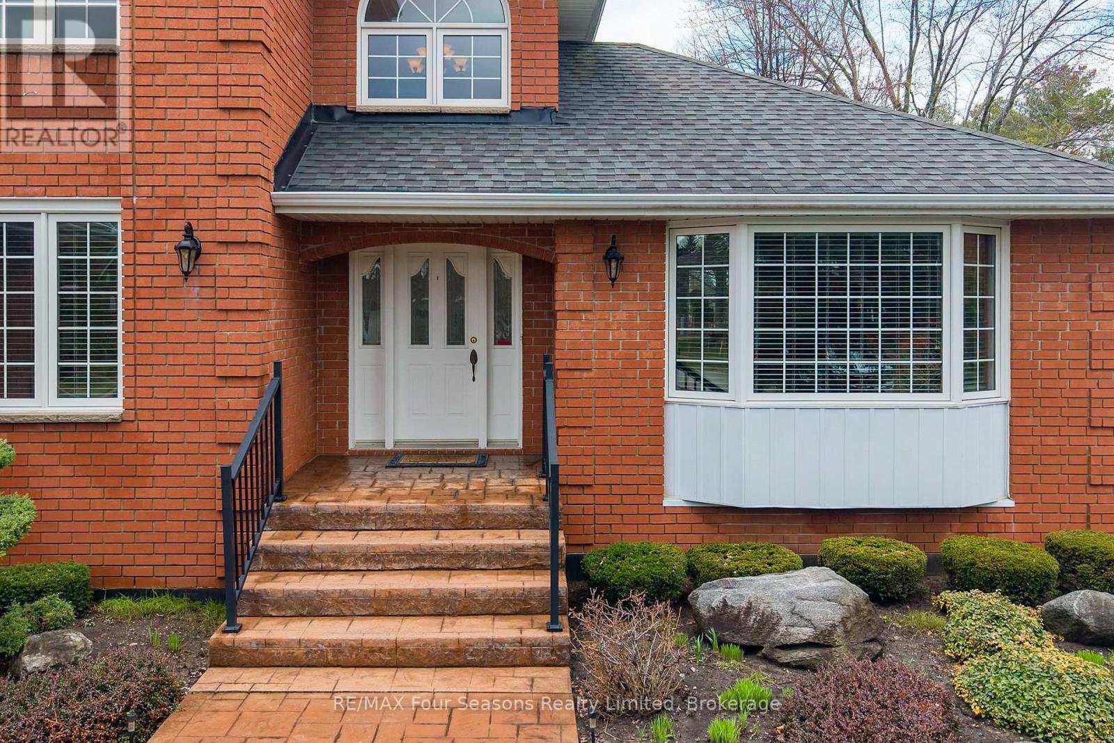 16 Carmichael Crescent, Collingwood, Ontario  L9Y 4R6 - Photo 30 - S13048164