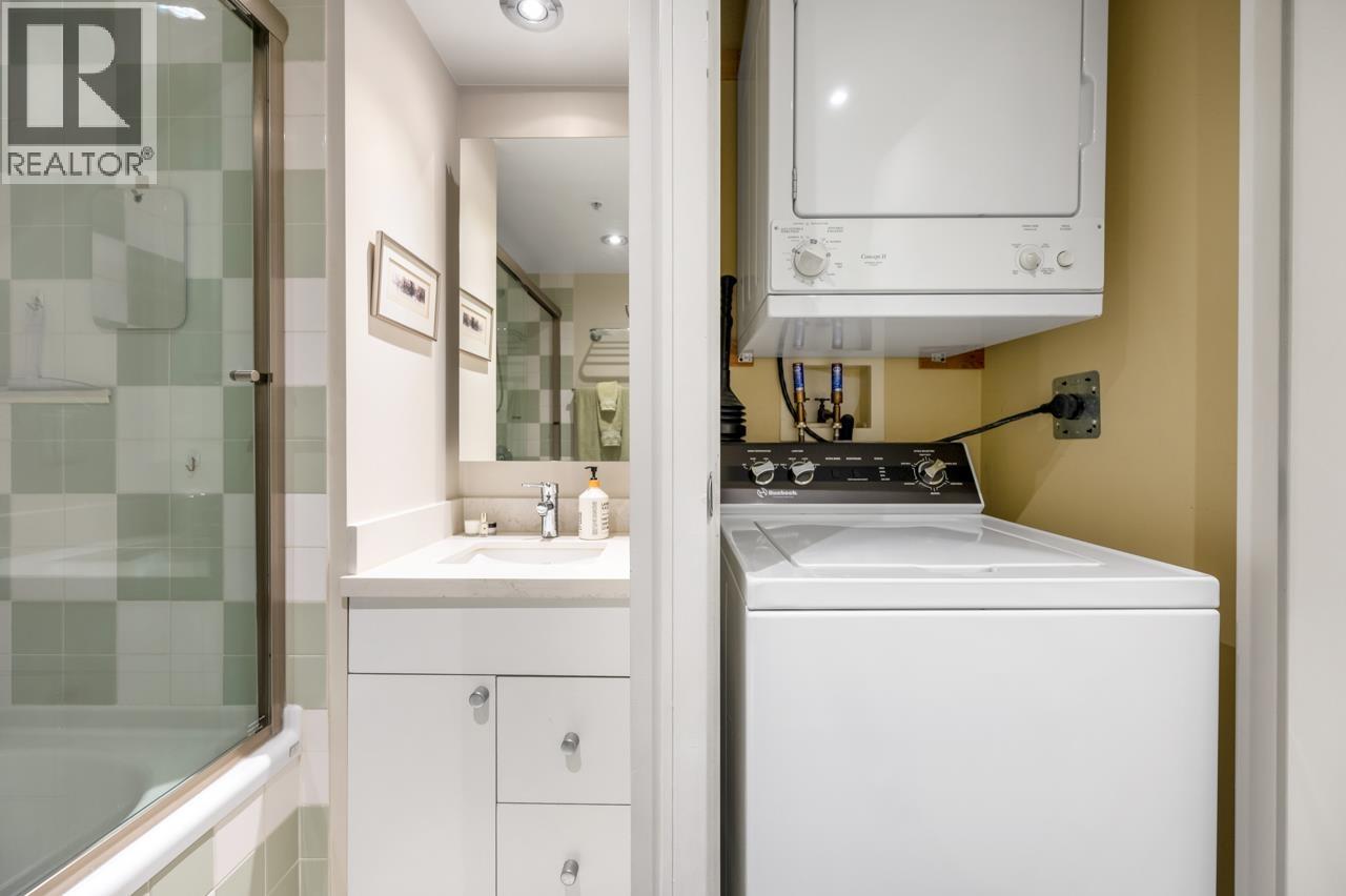 1301 1003 Burnaby Street, Vancouver, British Columbia  V6E 4R7 - Photo 17 - R3115933