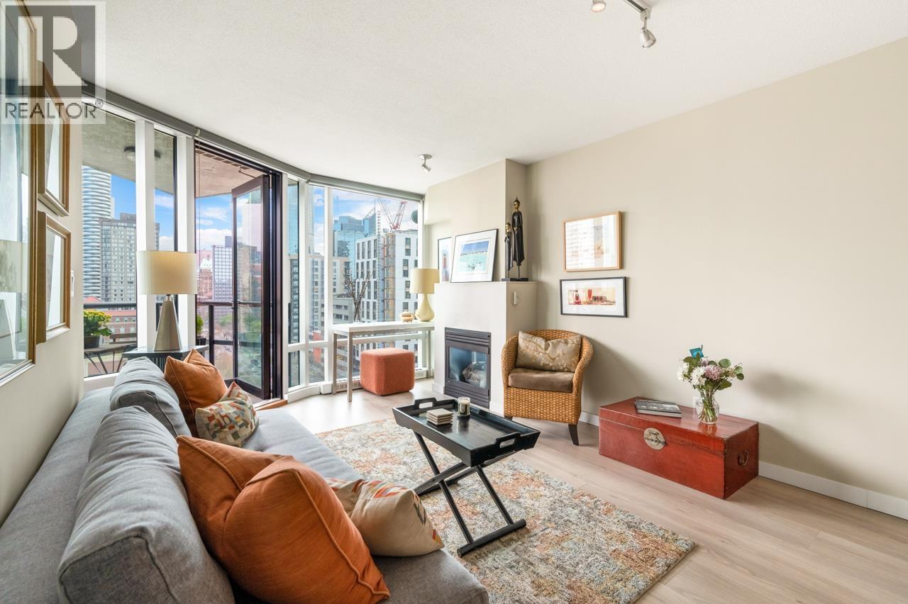 1301 1003 Burnaby Street, Vancouver, British Columbia  V6E 4R7 - Photo 4 - R3115933