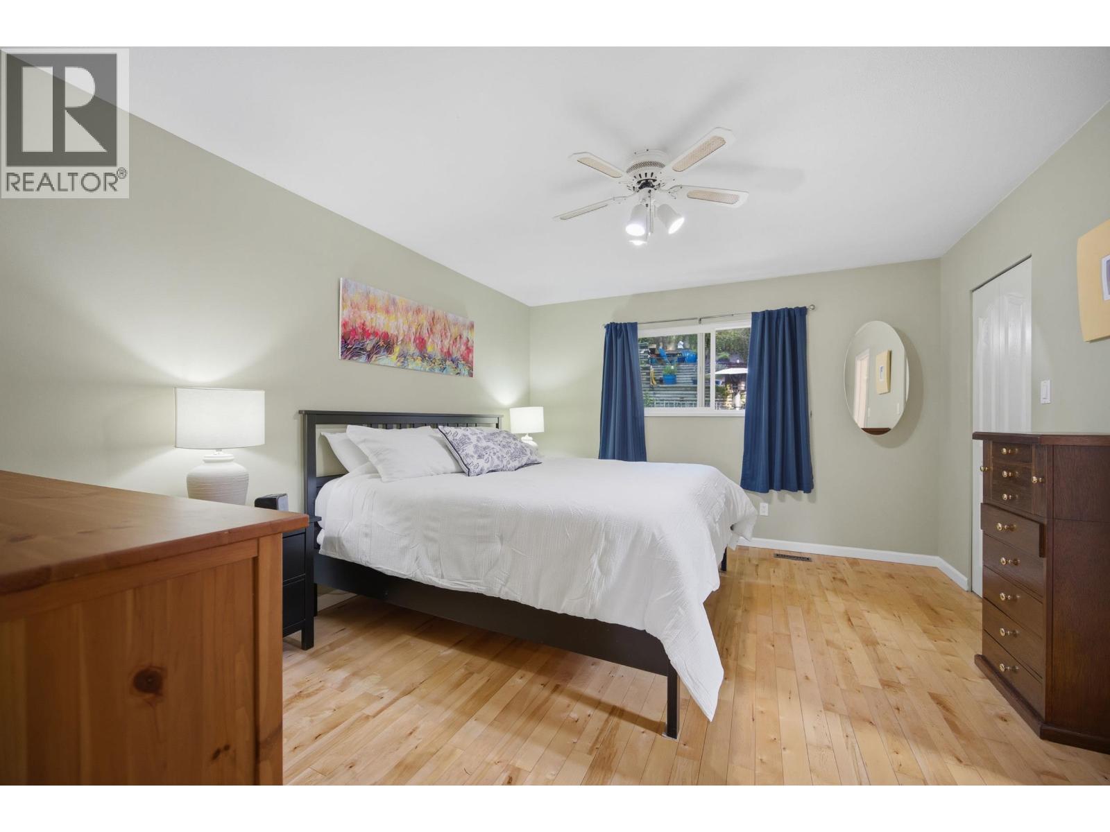 4057 Marine Drive, Burnaby, British Columbia  V5J 3E3 - Photo 13 - R3115935