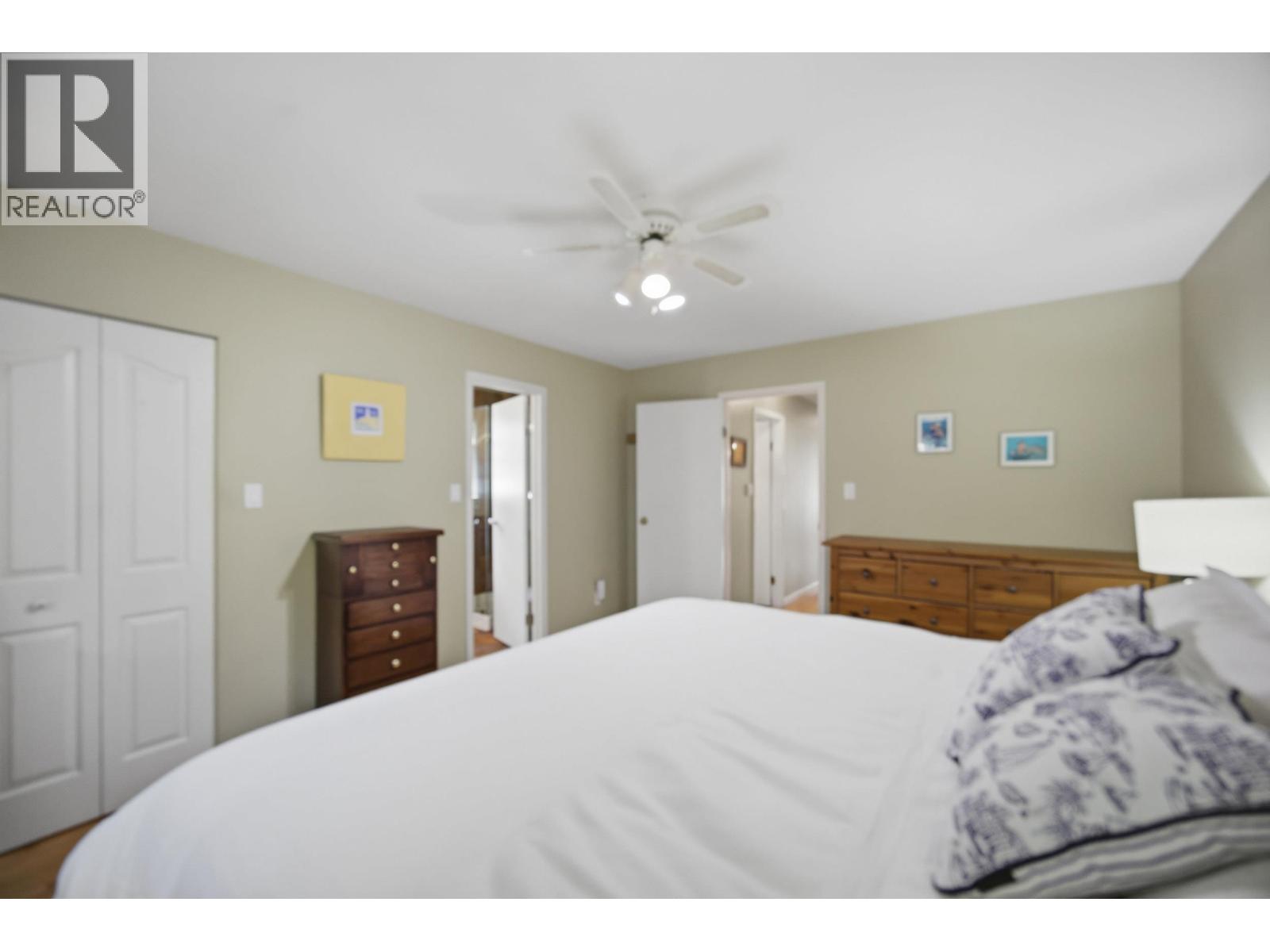 4057 Marine Drive, Burnaby, British Columbia  V5J 3E3 - Photo 15 - R3115935