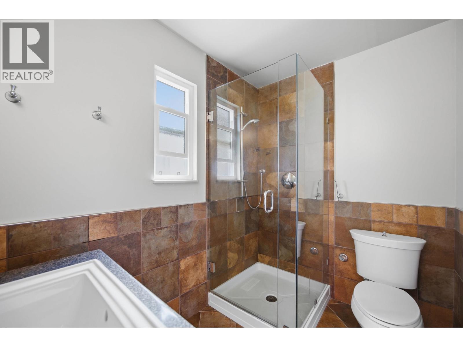 4057 Marine Drive, Burnaby, British Columbia  V5J 3E3 - Photo 17 - R3115935