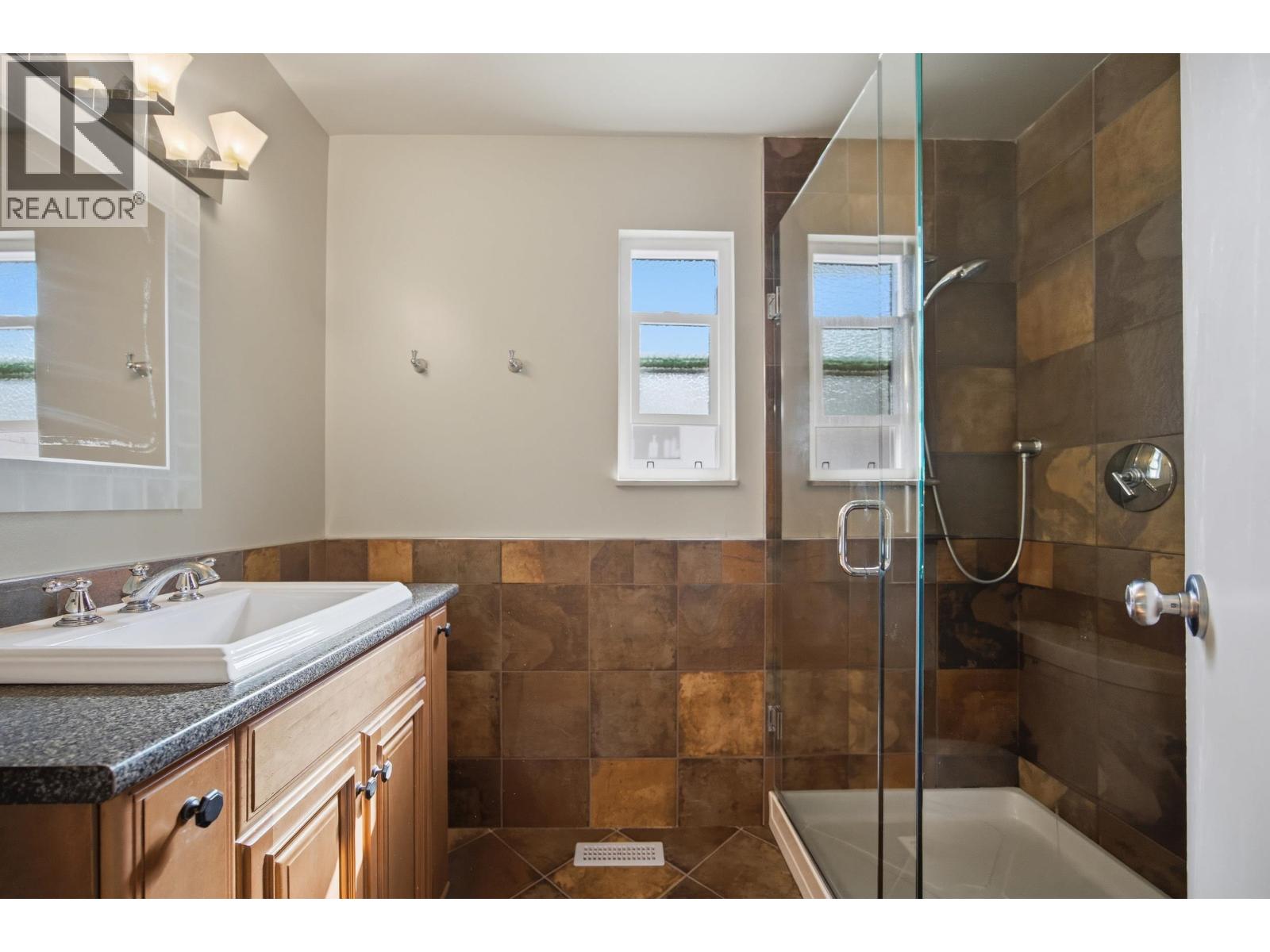 4057 Marine Drive, Burnaby, British Columbia  V5J 3E3 - Photo 18 - R3115935