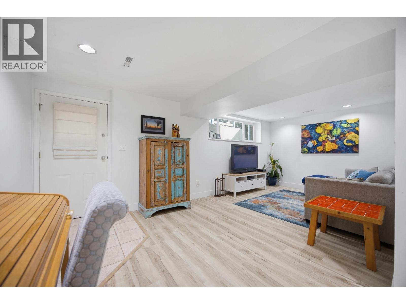 4057 Marine Drive, Burnaby, British Columbia  V5J 3E3 - Photo 24 - R3115935