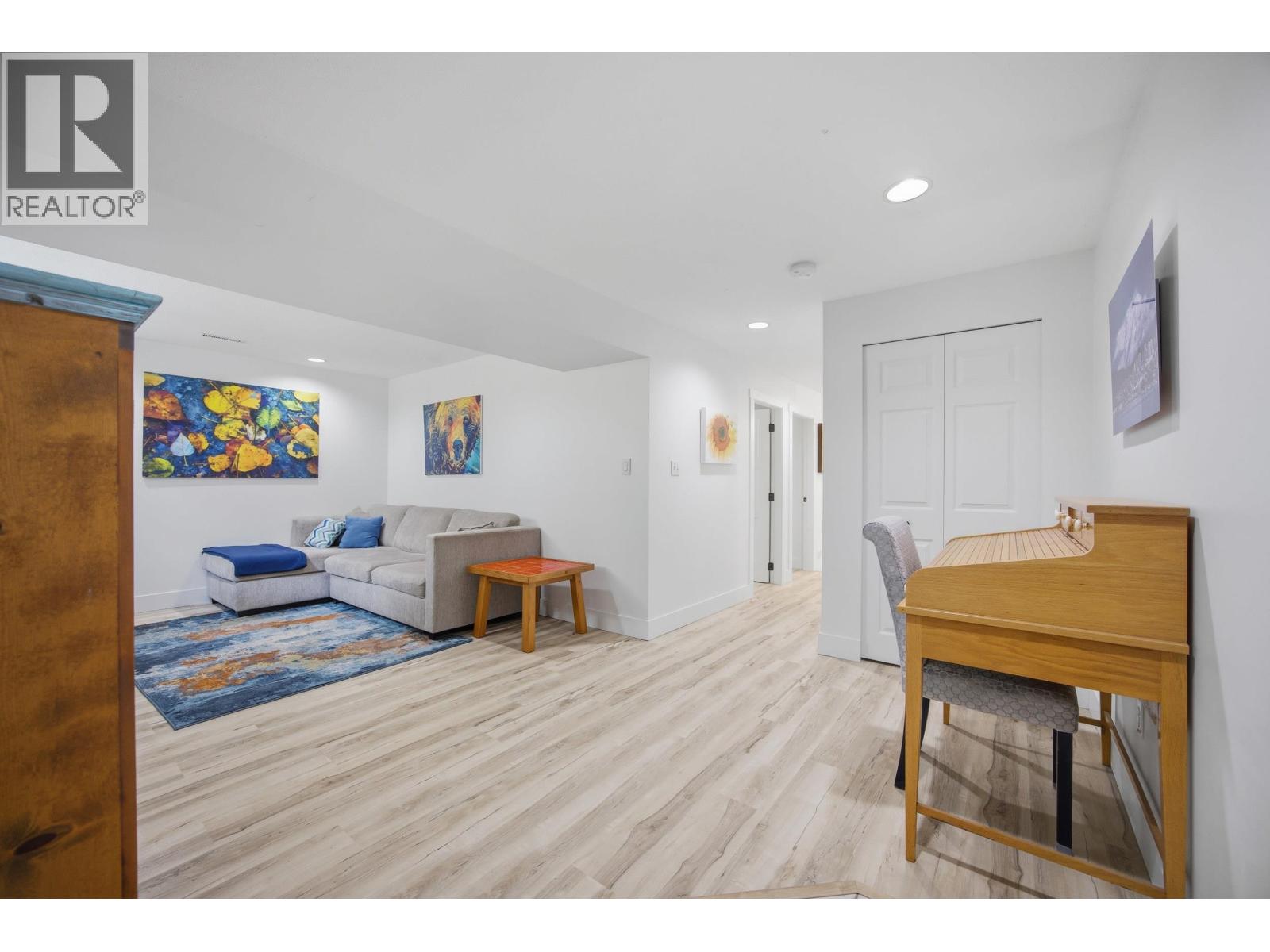 4057 Marine Drive, Burnaby, British Columbia  V5J 3E3 - Photo 25 - R3115935