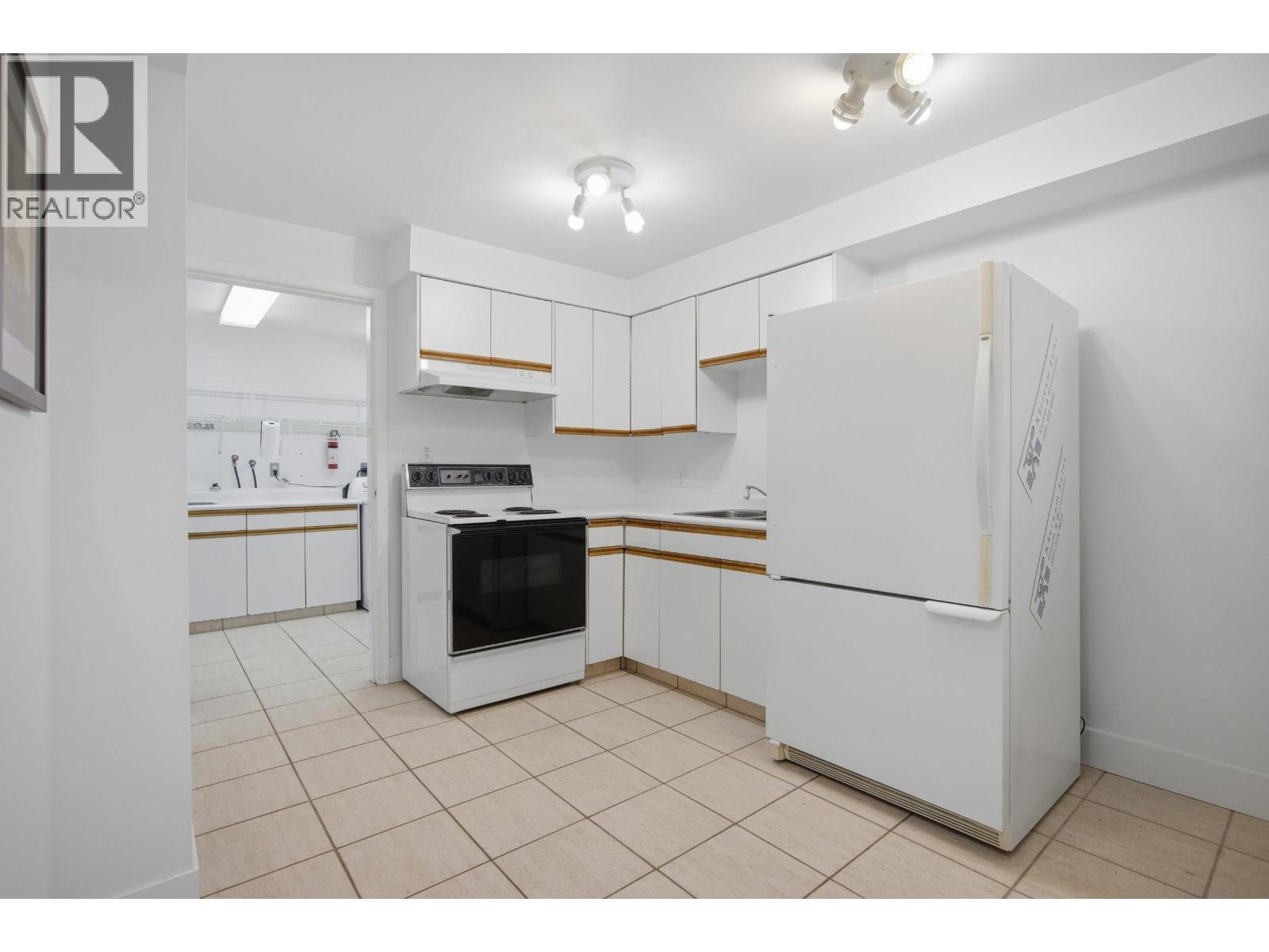 4057 Marine Drive, Burnaby, British Columbia  V5J 3E3 - Photo 27 - R3115935