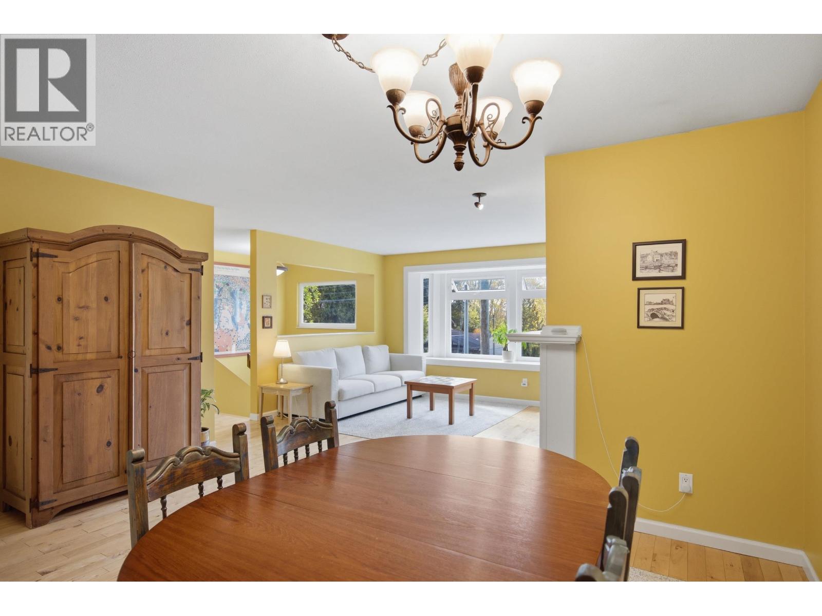 4057 Marine Drive, Burnaby, British Columbia  V5J 3E3 - Photo 9 - R3115935