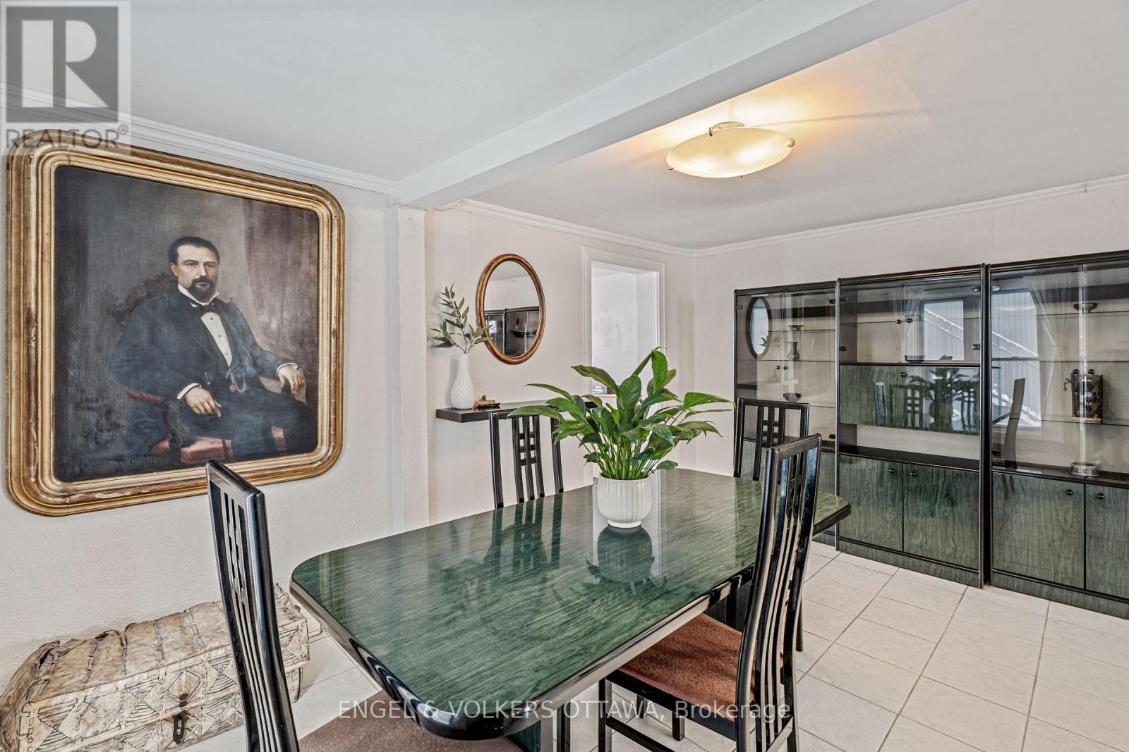 477 Booth Street, Ottawa, Ontario  K1R 7L1 - Photo 10 - X12742880