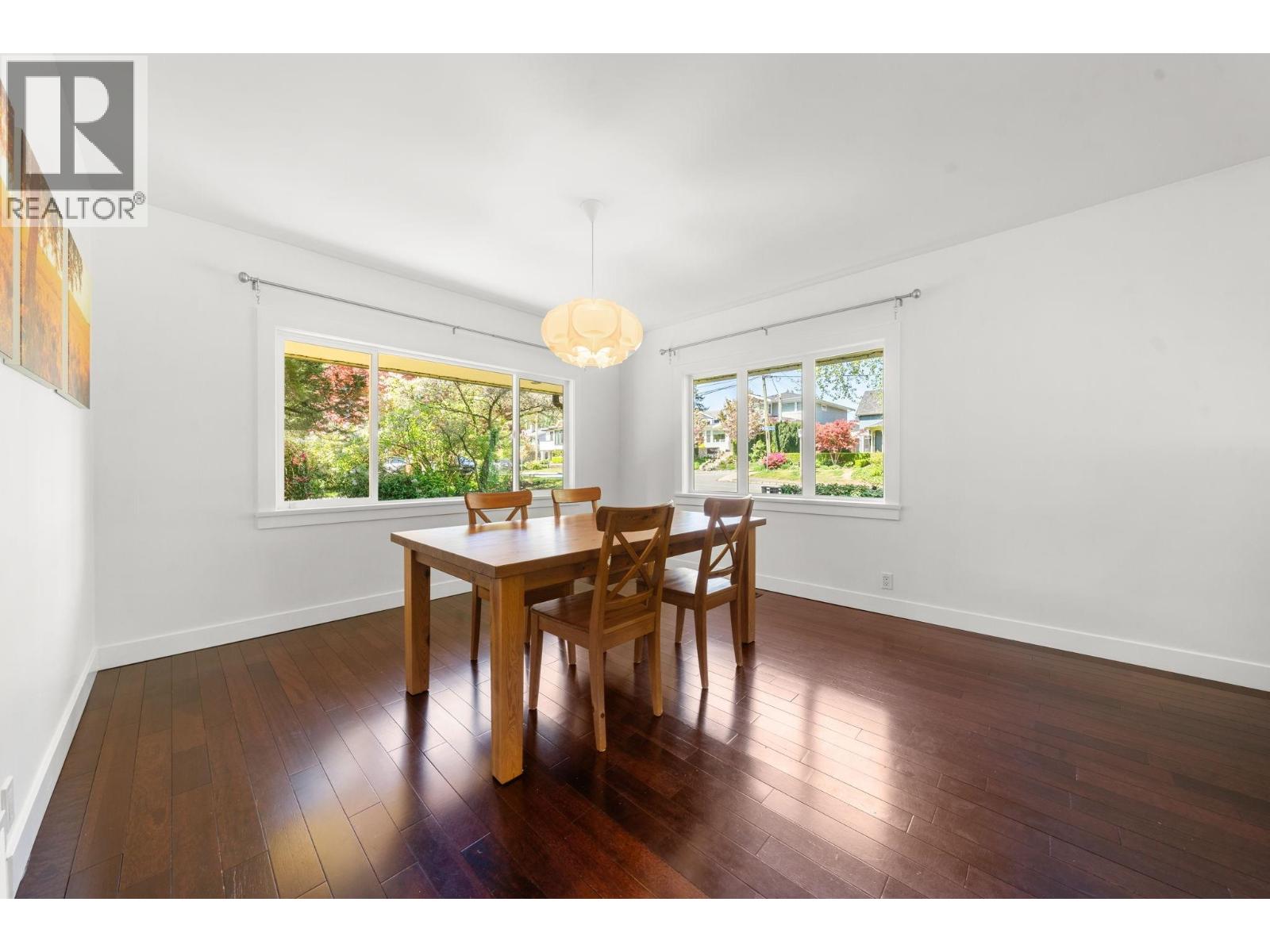 2195 Cortell Street, North Vancouver, British Columbia  V7P 2A8 - Photo 10 - R3115934