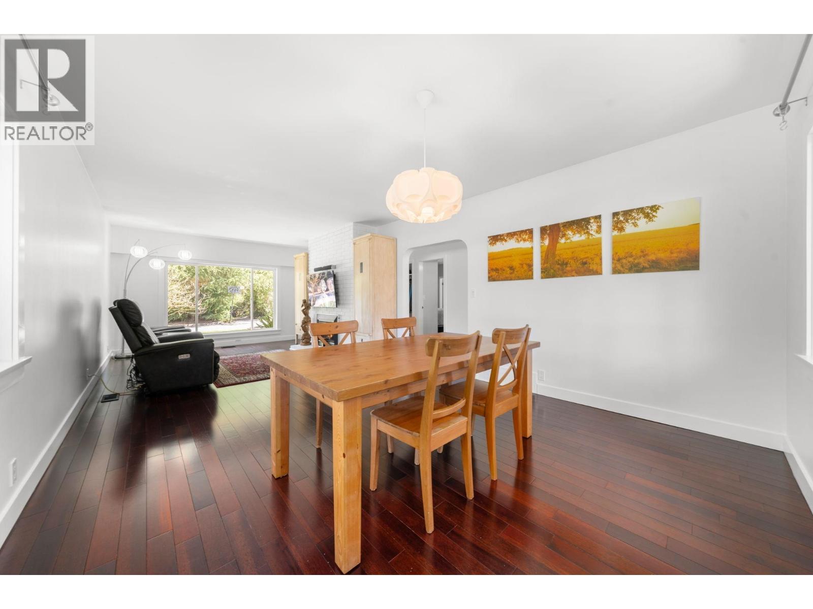 2195 Cortell Street, North Vancouver, British Columbia  V7P 2A8 - Photo 13 - R3115934