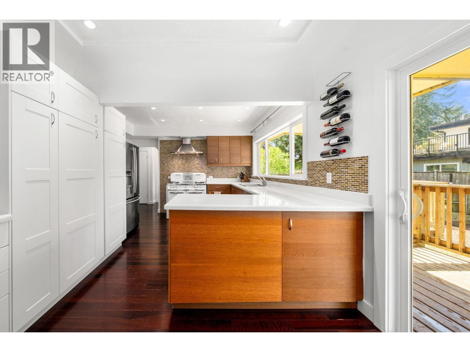 2195 Cortell Street, North Vancouver, British Columbia  V7P 2A8 - Photo 16 - R3115934