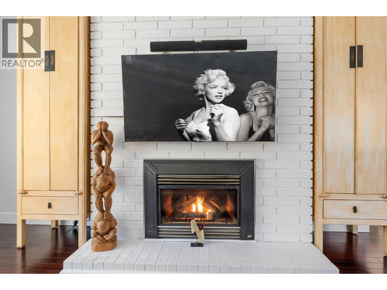 2195 Cortell Street, North Vancouver, British Columbia  V7P 2A8 - Photo 9 - R3115934