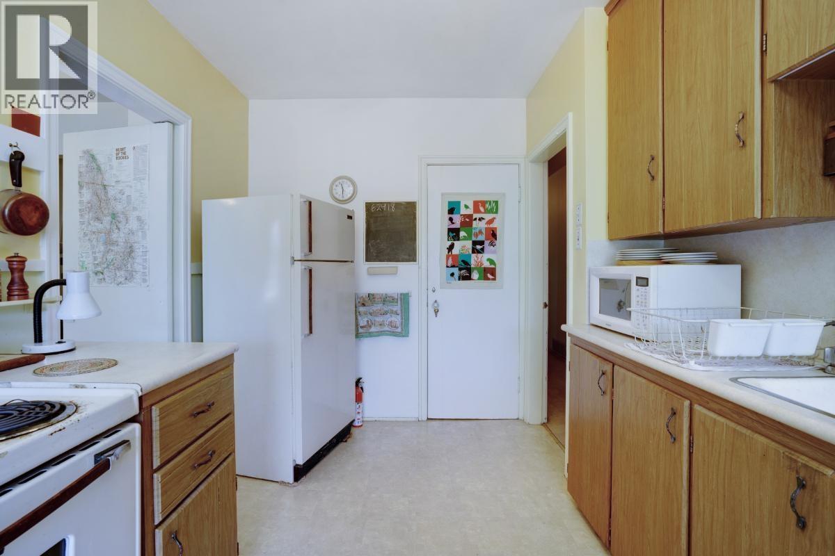 2396 W 18th Avenue, Vancouver, British Columbia  V6L 1A8 - Photo 12 - R3115946