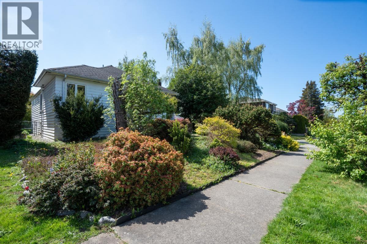 2396 W 18th Avenue, Vancouver, British Columbia  V6L 1A8 - Photo 31 - R3115946