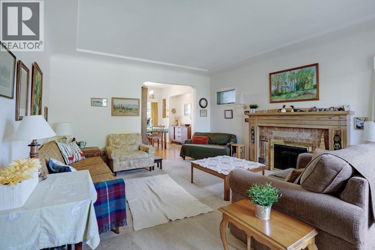 2396 W 18th Avenue, Vancouver, British Columbia  V6L 1A8 - Photo 5 - R3115946