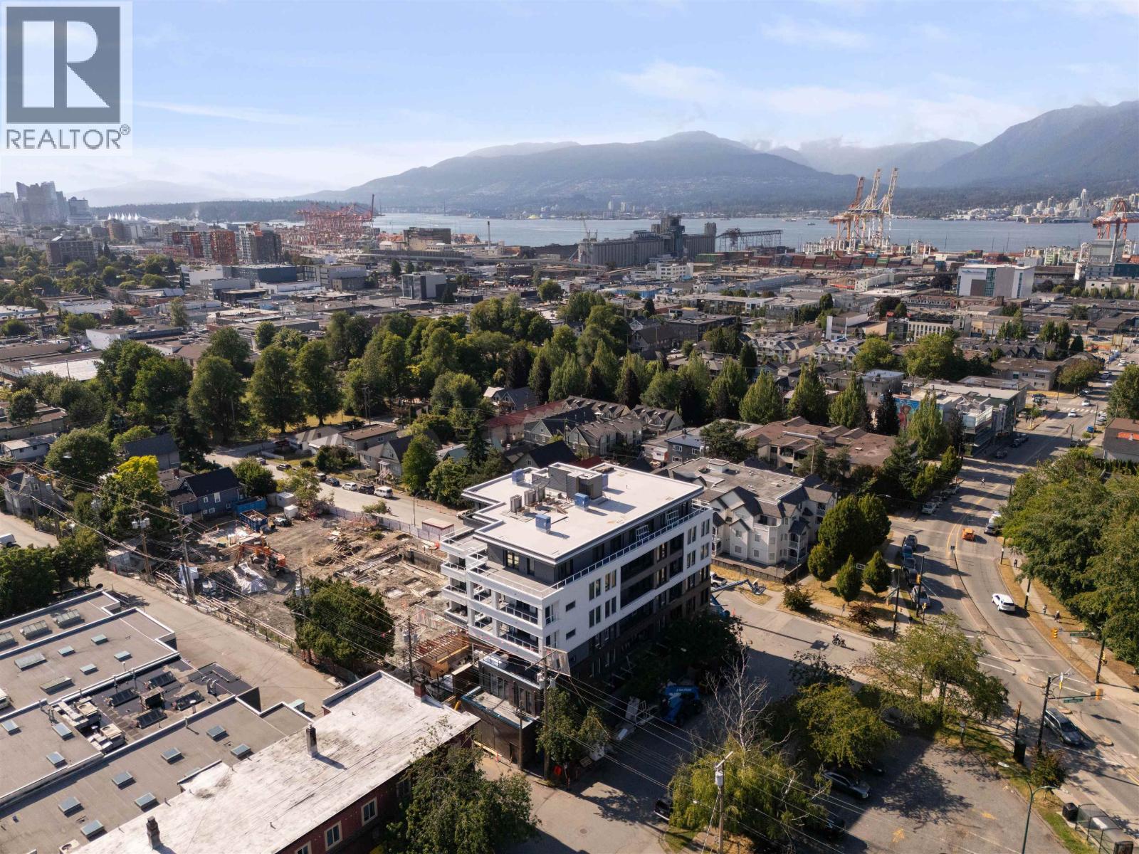 607 1680 Adanac Street, Vancouver, British Columbia  V5L 0E3 - Photo 5 - R3115944