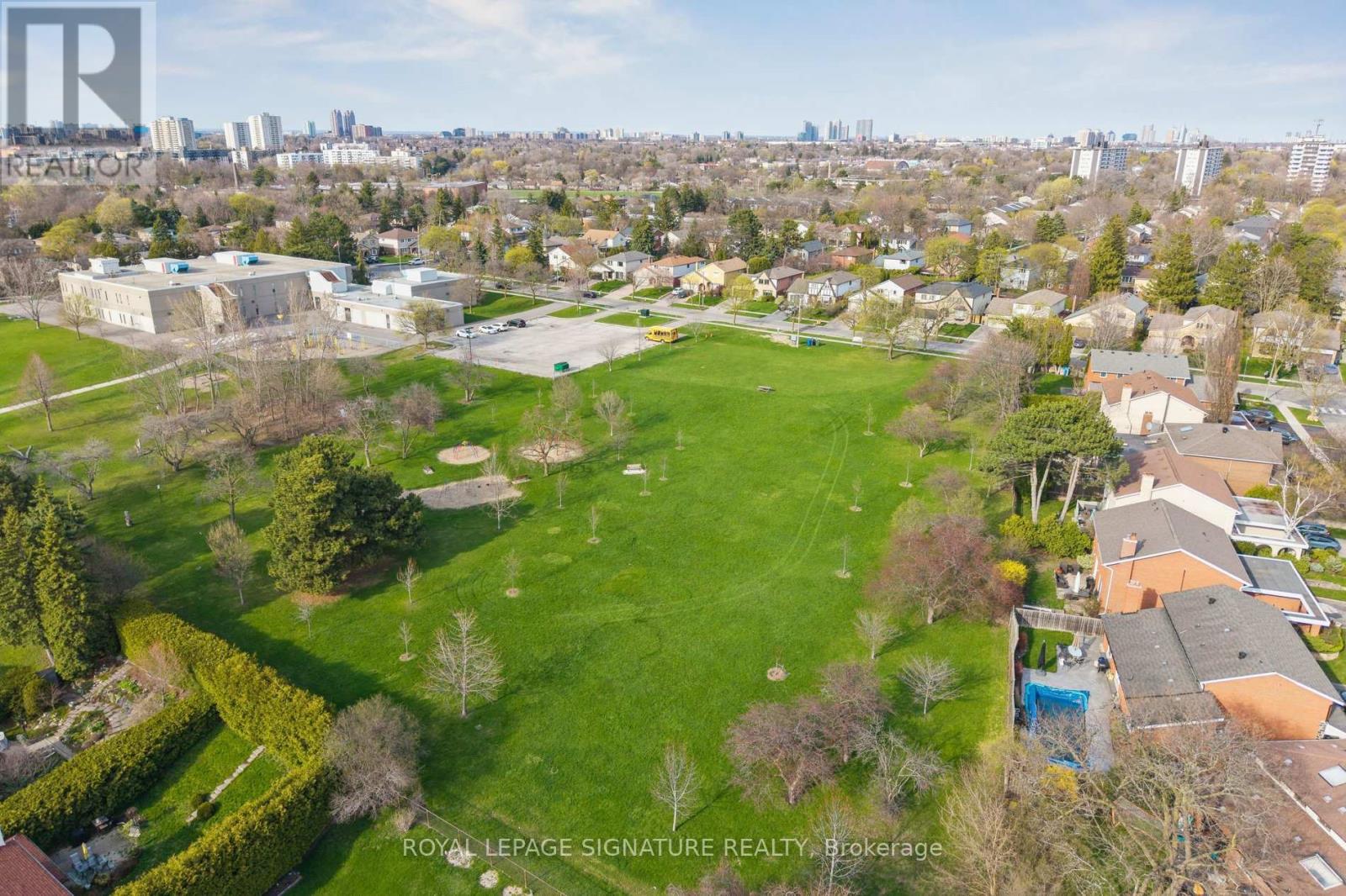 35 Ranchdale Crescent, Toronto, Ontario  M3A 2M1 - Photo 44 - C13047348