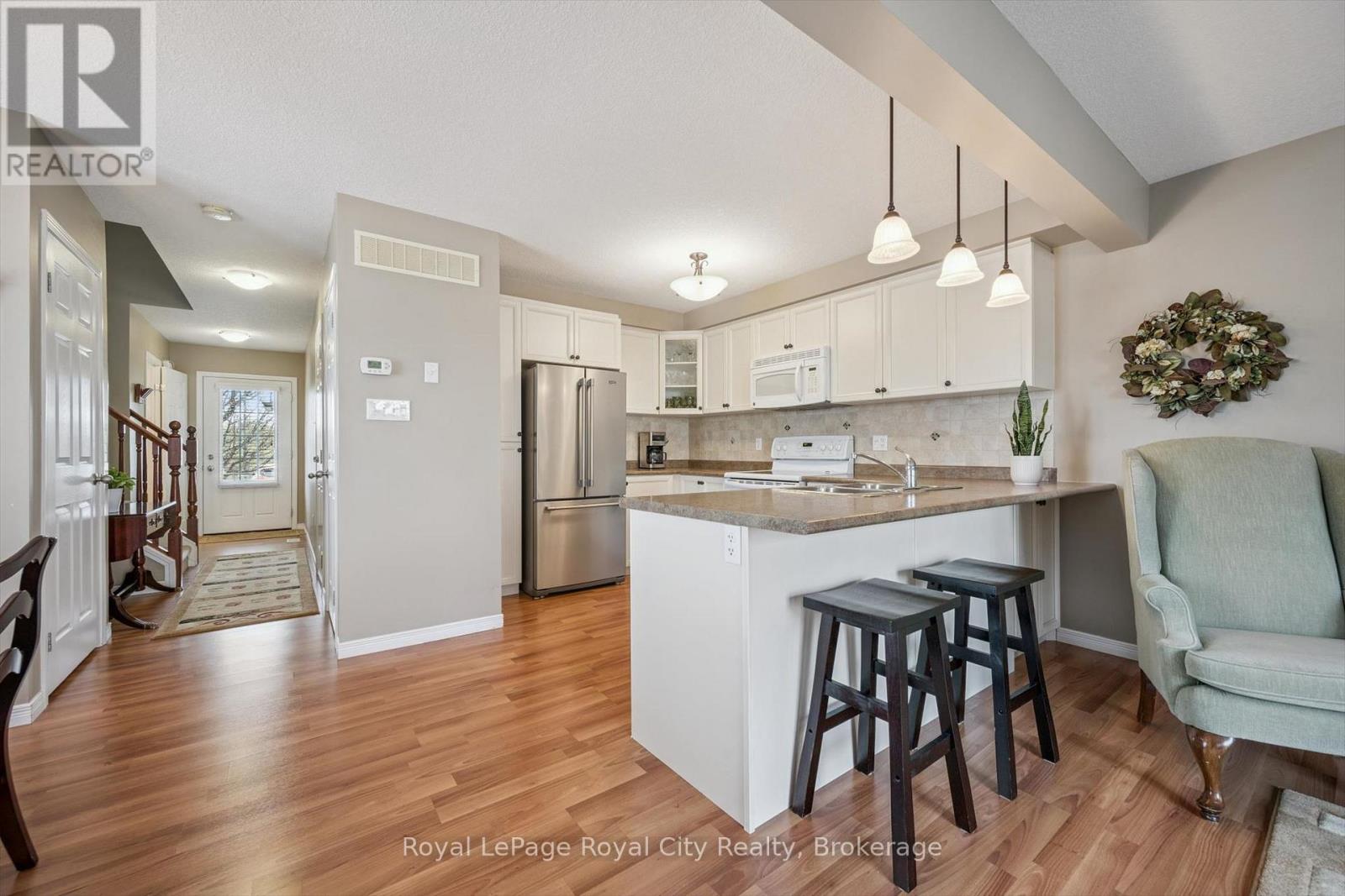 E18 - 6 Upper Mercer Street, Kitchener, Ontario  N2A 0E4 - Photo 5 - X13048160