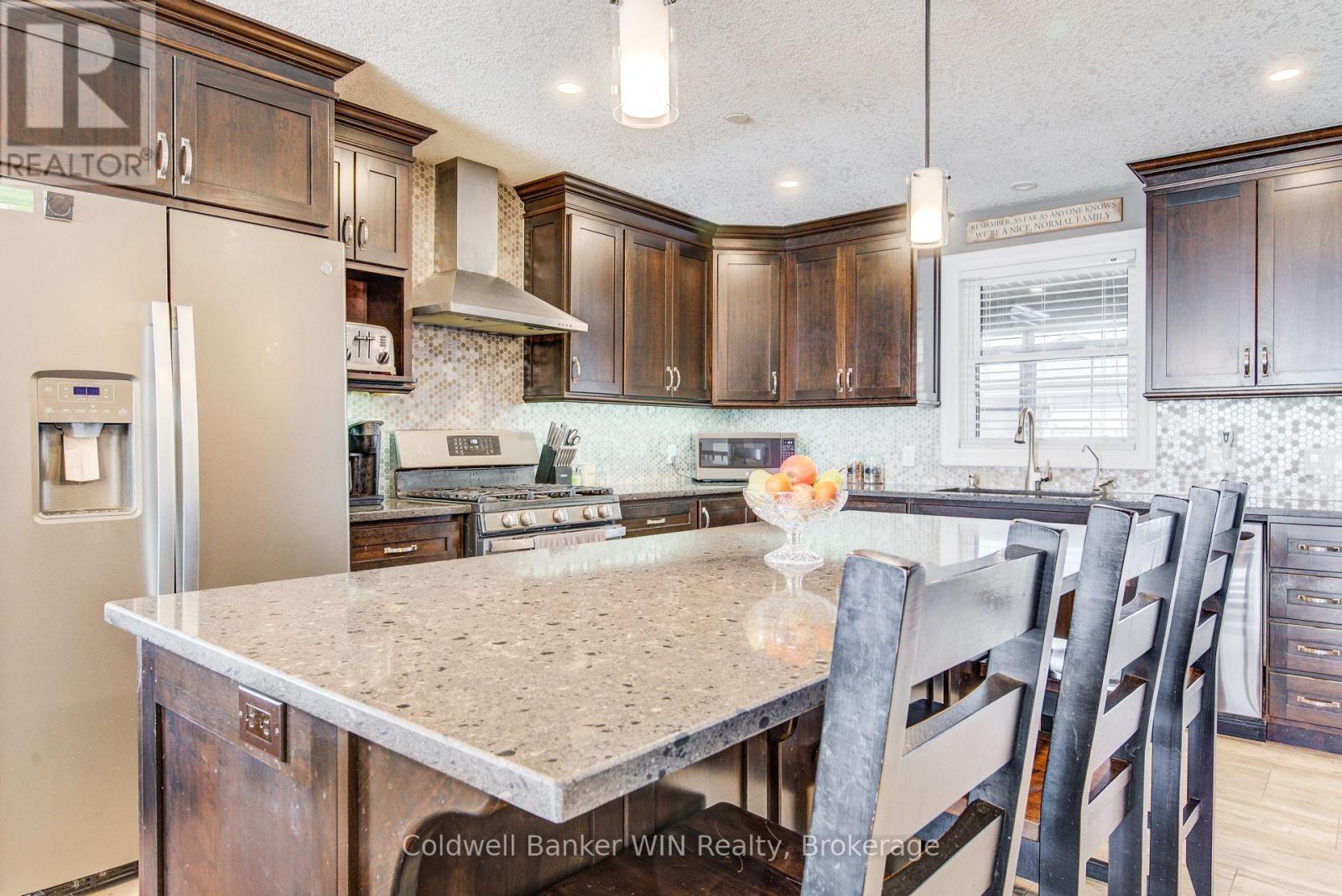 1025 Reserve Avenue S, North Perth, Ontario  N4W 0B5 - Photo 10 - X13048192