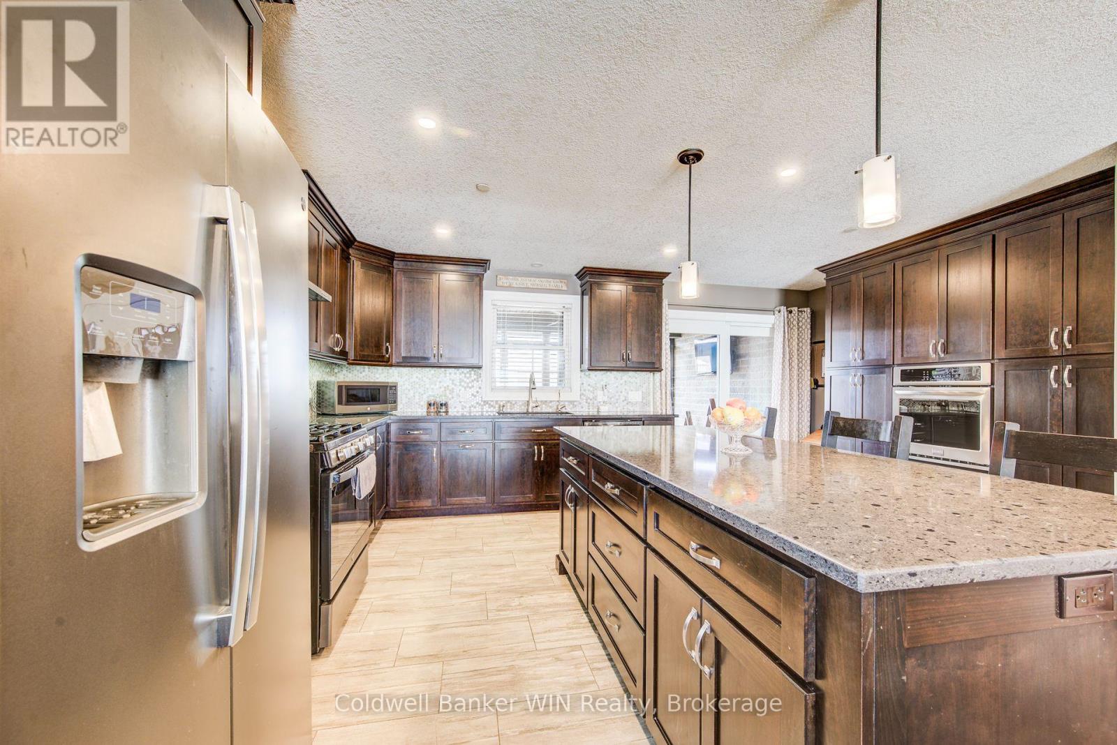 1025 Reserve Avenue S, North Perth, Ontario  N4W 0B5 - Photo 14 - X13048192