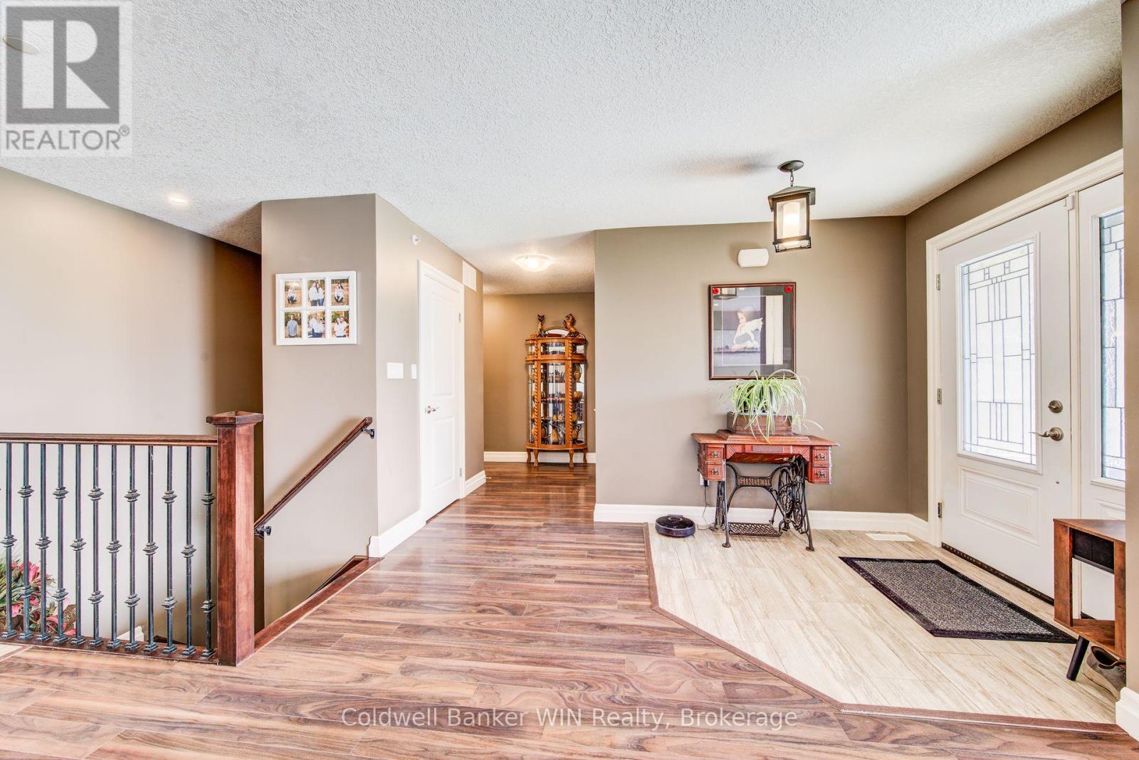 1025 Reserve Avenue S, North Perth, Ontario  N4W 0B5 - Photo 15 - X13048192