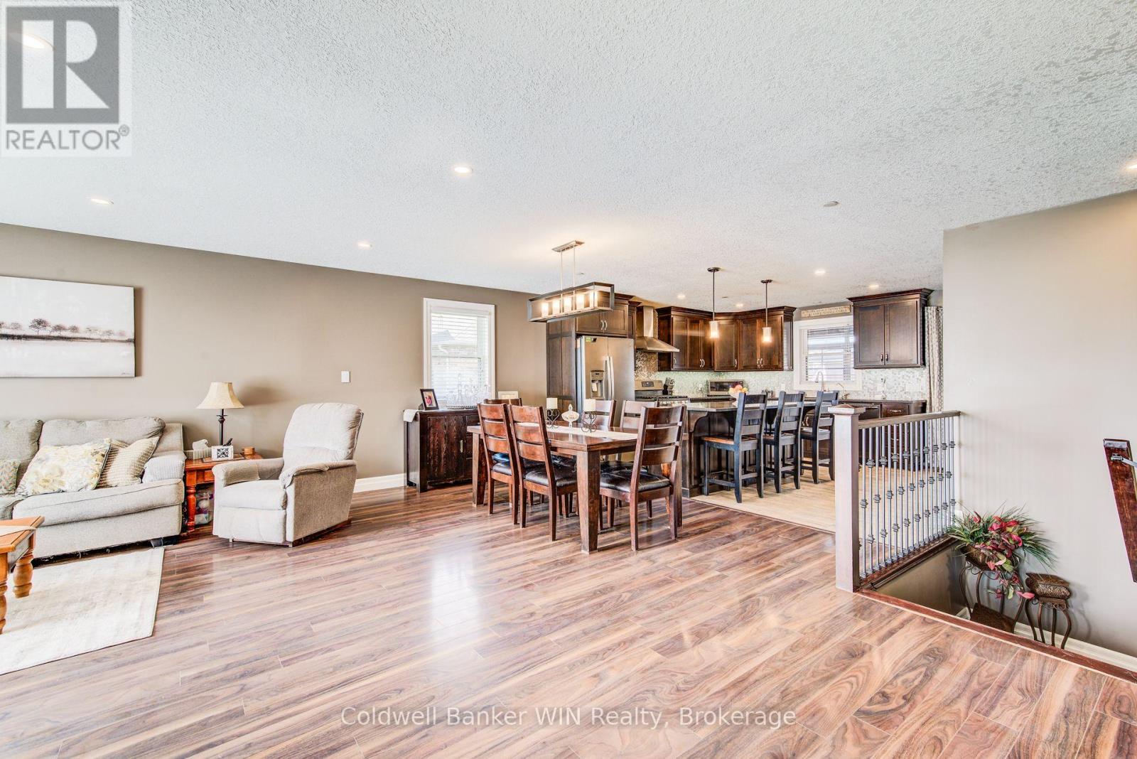 1025 Reserve Avenue S, North Perth, Ontario  N4W 0B5 - Photo 6 - X13048192